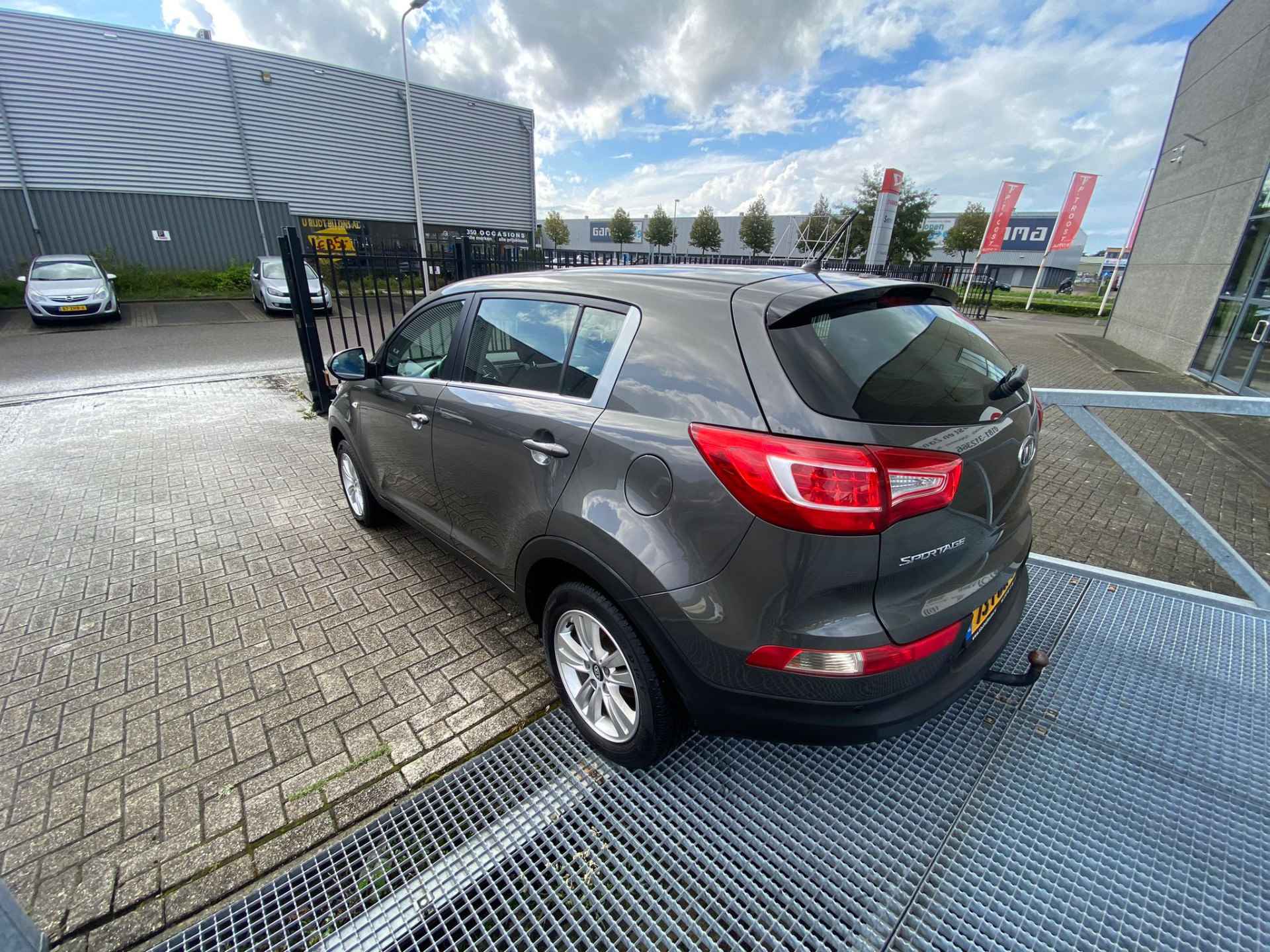 Kia Sportage 2.0 X-tra Automaat/Achteruitrijcamera/Parkeersensoren/Trekhaak/Licht metaal/Airco - 6/14