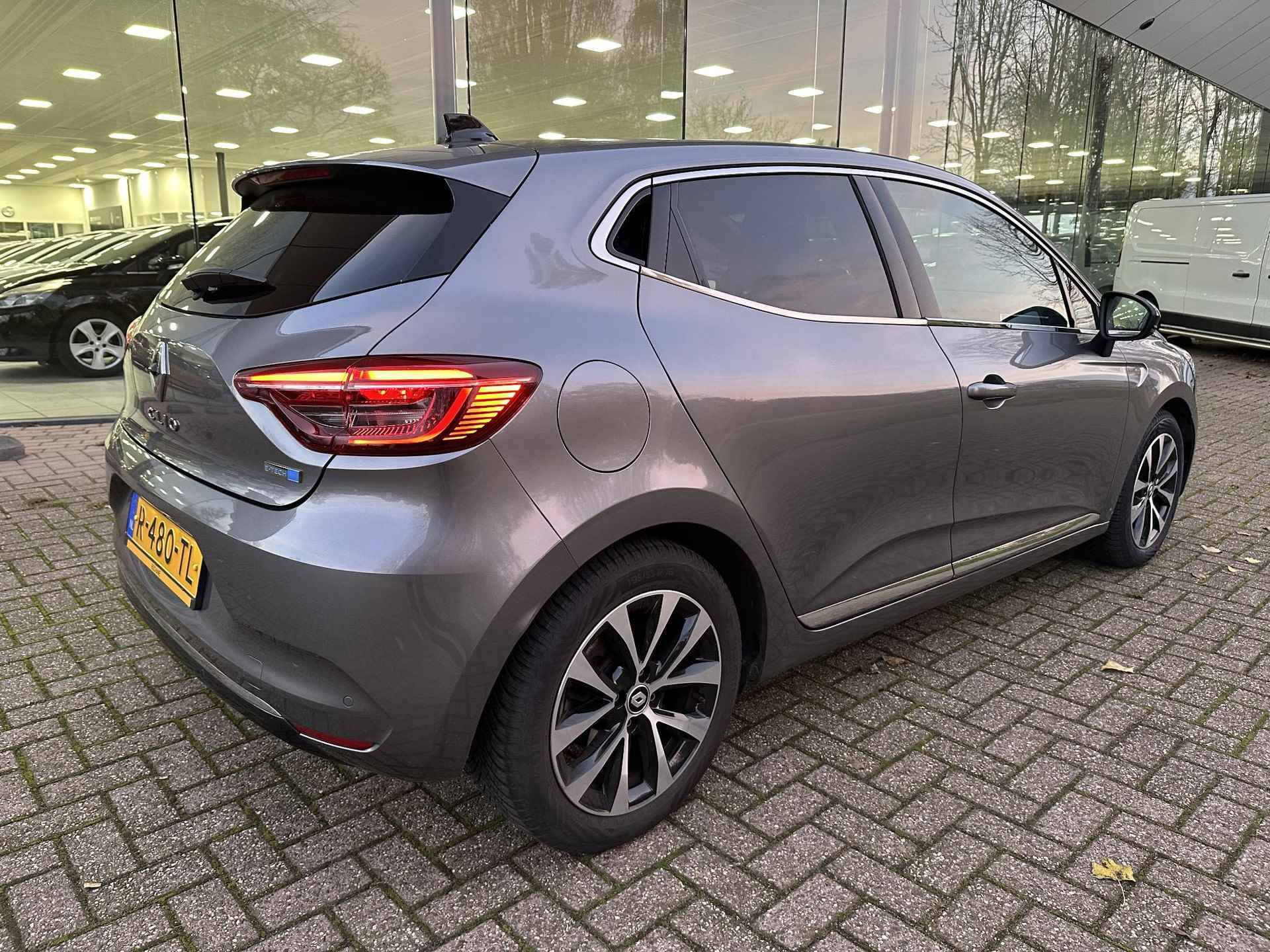 Renault Clio 1.6 E-Tech Hybrid 145 Techno | Navi | Clima | Cruise | LM velgen 16" | PDC V+A + Camera | Apple Carplay/Android Auto | All season banden - 3/26