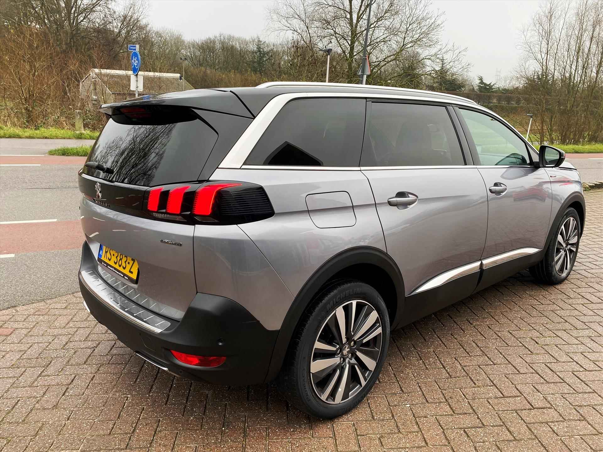 PEUGEOT 5008 1.2 Turbo 130pk GT-Line 7 zits | panoramadak, keyless, elek. achterklep, dab, navigatie, dodehoekdetectie, camera, pdc v&a, apple, android, climate - 5/76