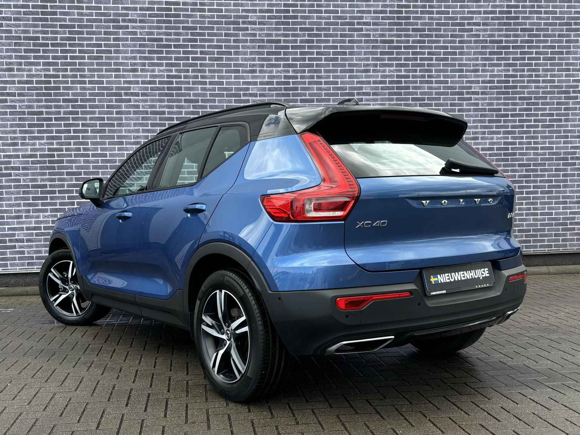 Volvo XC40 D3 150pk R-Design | Lederen bekleding | Park Assist v+a | Camera | DAB Radio | Trekhaak | Zitingverlengers | Volvo On Call - 5/26