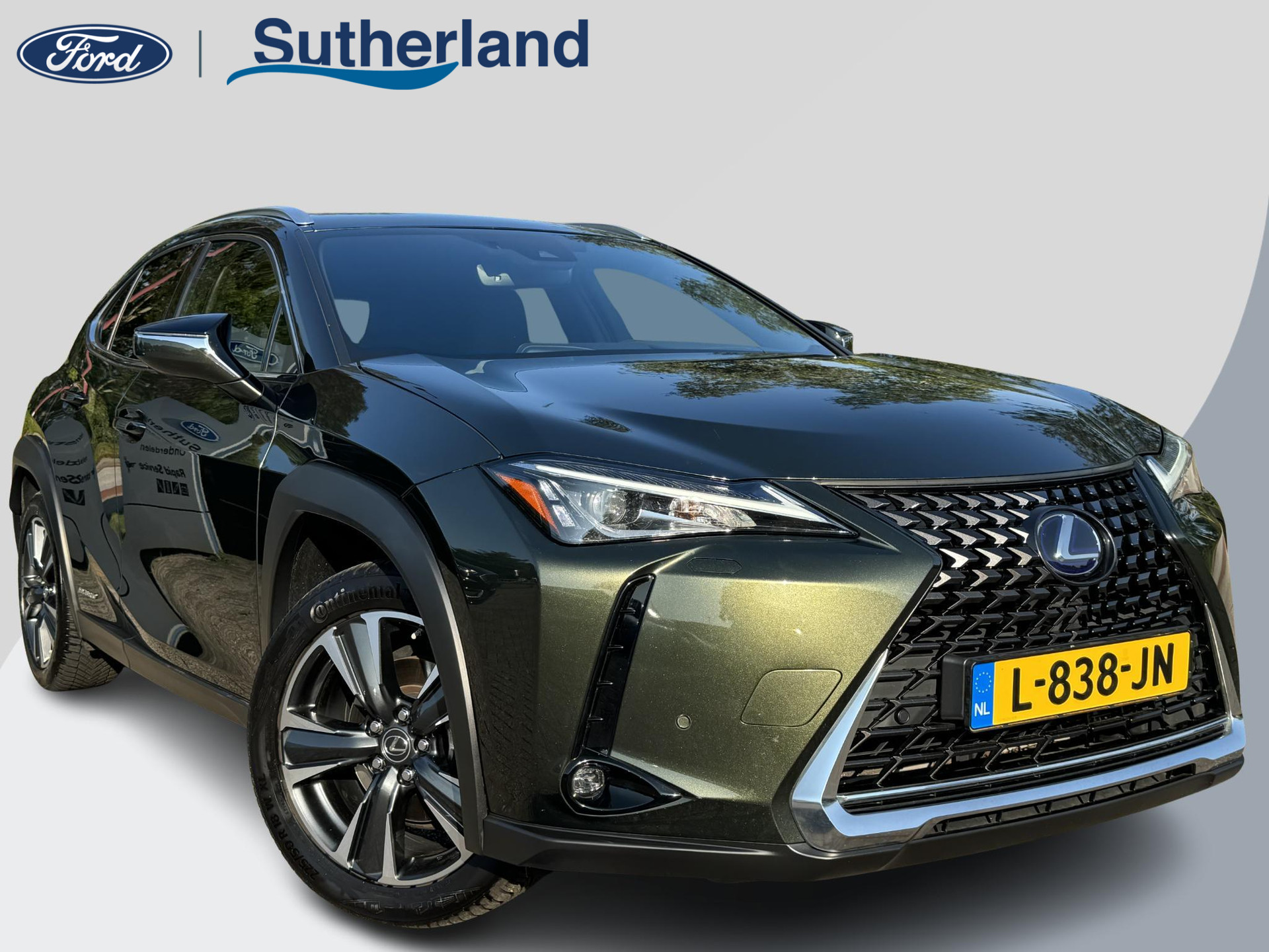 Lexus UX 250h Preference Line 183pk Automaat | Trekhaak | Adaptieve Cruise | Dodehoeksensoren | Achteruitrijcamera | LED Koplampen