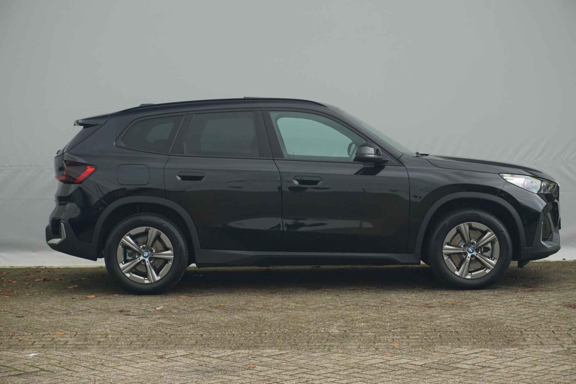 BMW X1 xDrive25e Innovation Pack / Comfort Pack / Panoramadak / Trekhaak Elektrisch - 4/30