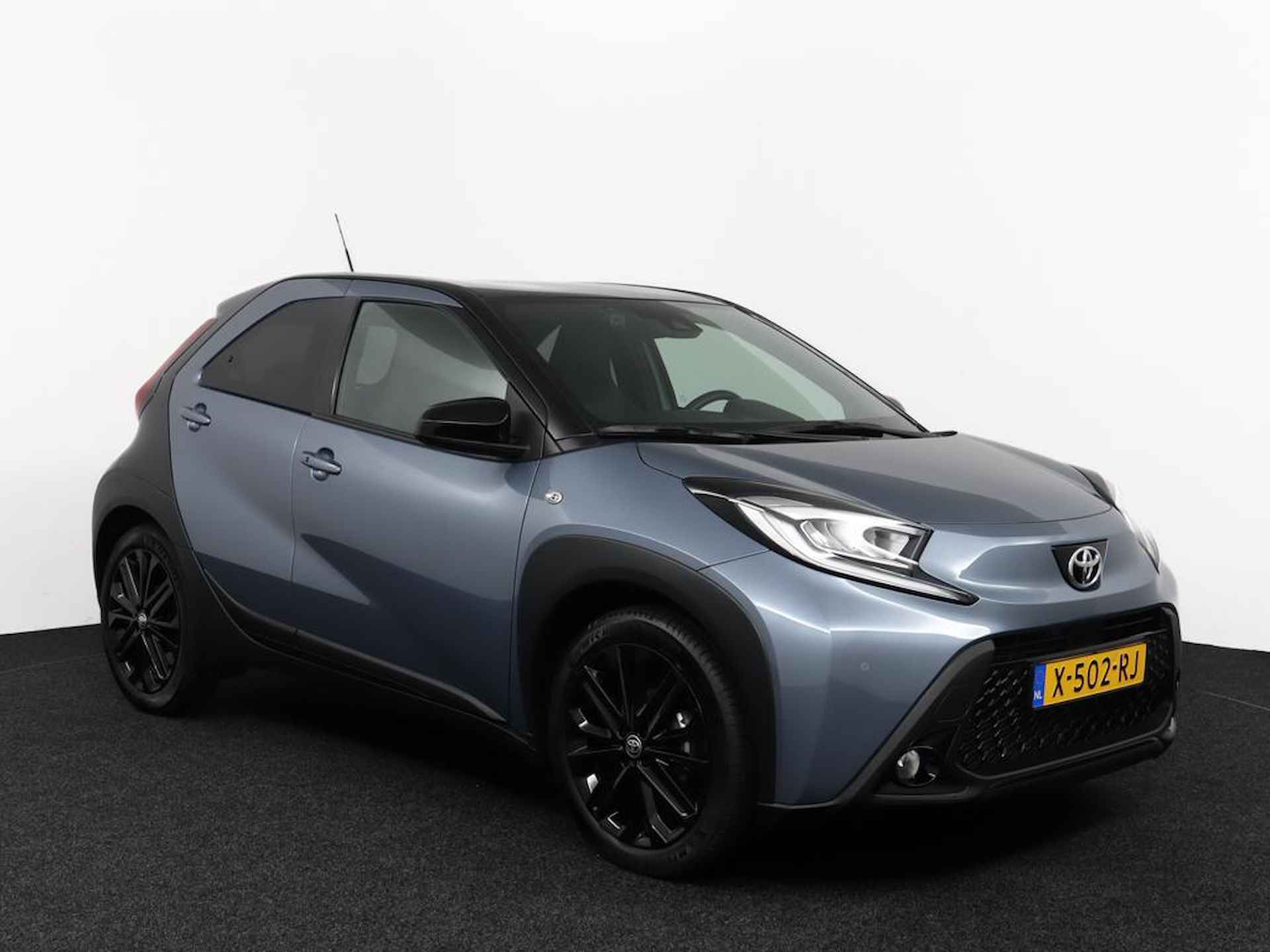 Toyota Aygo X 1.0 VVT-i MT Premium | Parkeersensoren | Stoelverwarming | Navigatie | JBL Audio | Dashcam | - 14/49