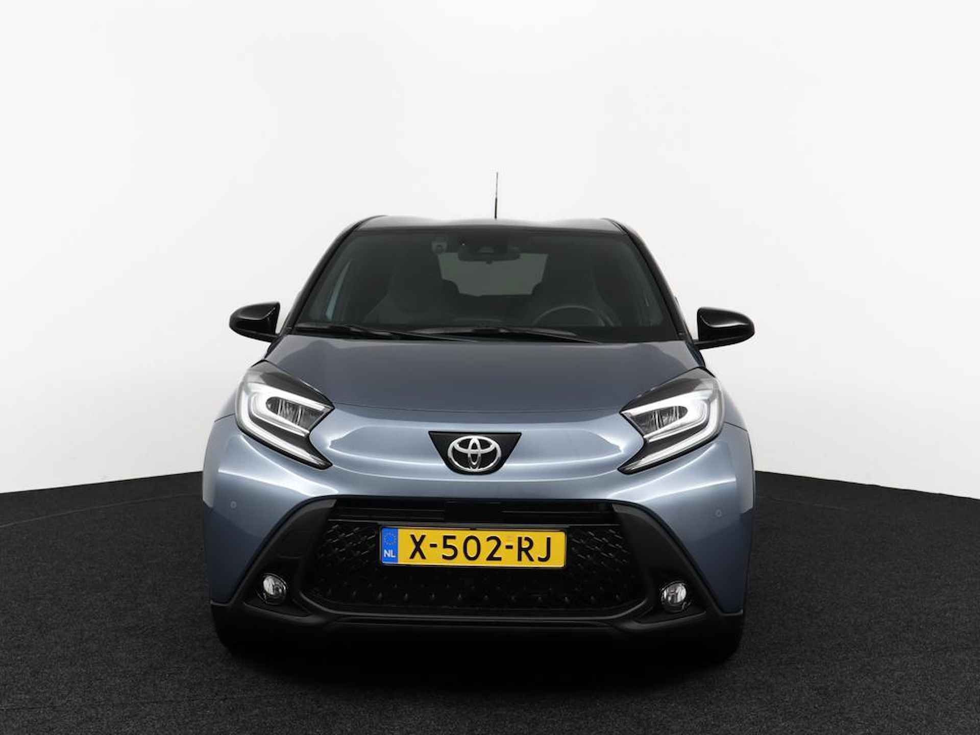 Toyota Aygo X 1.0 VVT-i MT Premium | Parkeersensoren | Stoelverwarming | Navigatie | JBL Audio | Dashcam | - 16/49