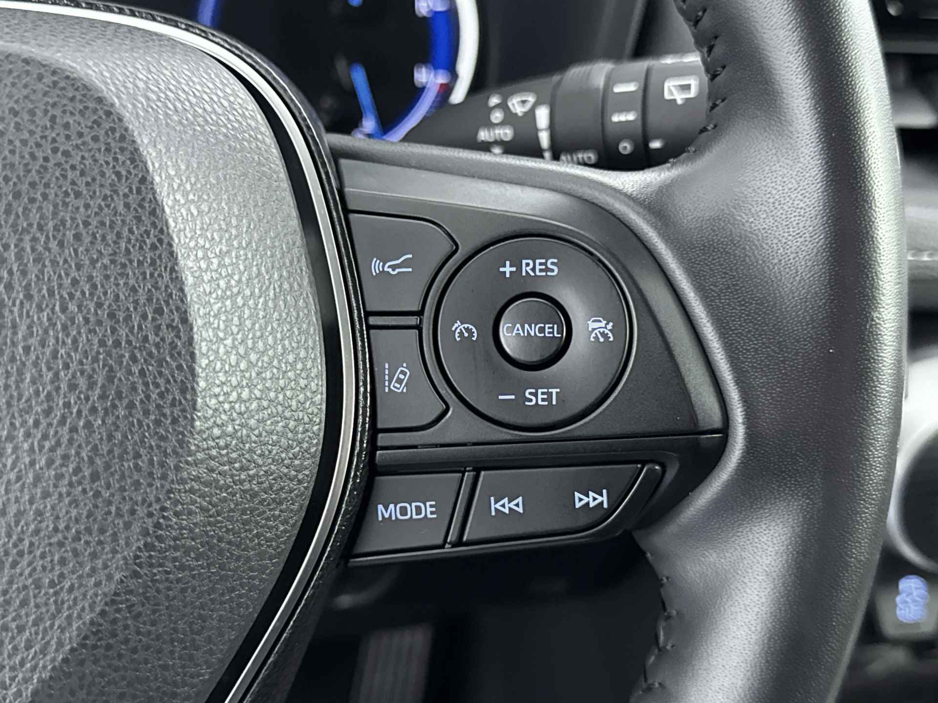 Toyota RAV4 2.5 Hybrid Active Limited | Parkeersensoren V+A | Apple Carplay / Android Auto | - 25/40
