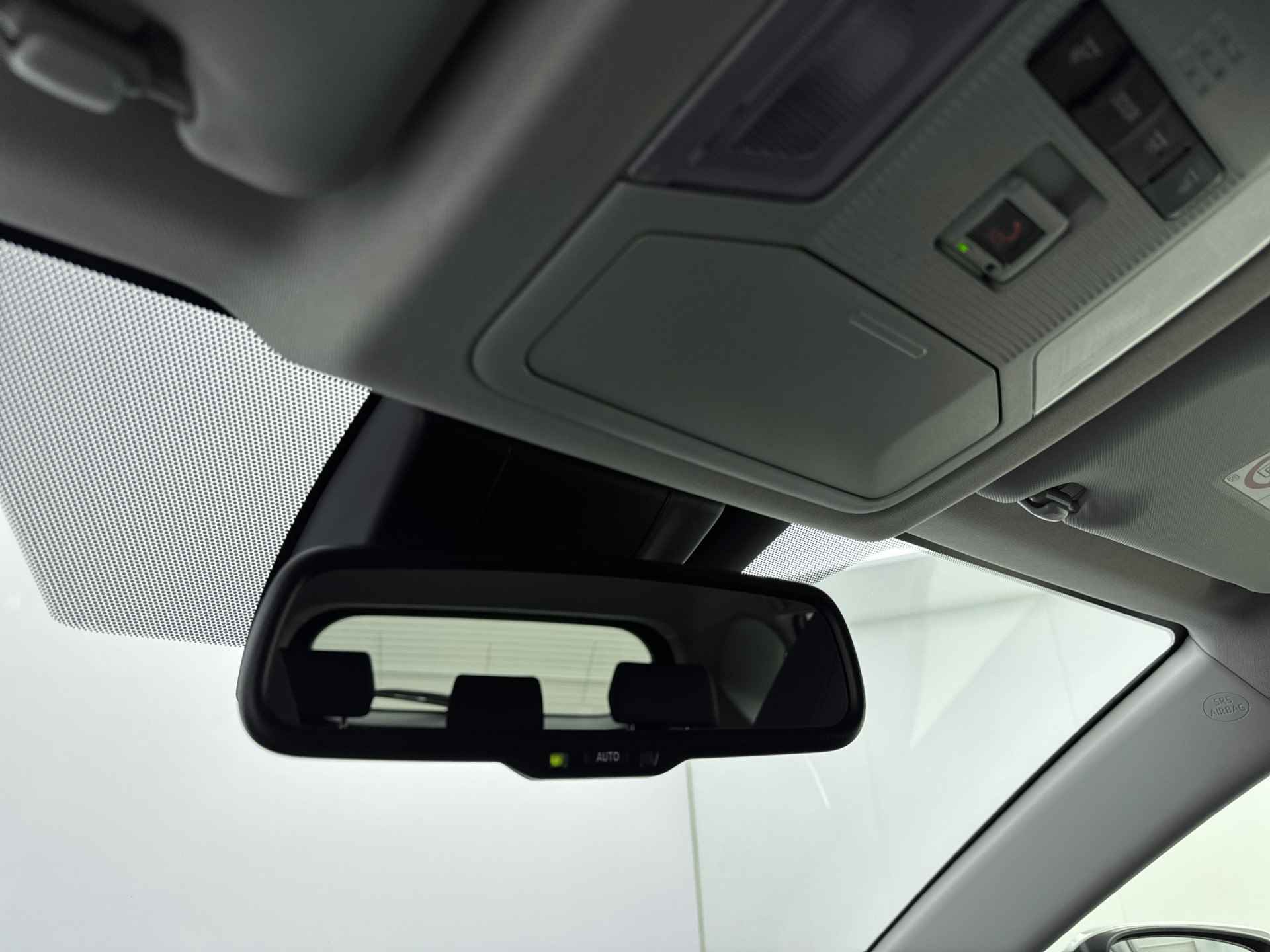 Toyota RAV4 2.5 Hybrid Active Limited | Parkeersensoren V+A | Apple Carplay / Android Auto | - 31/40