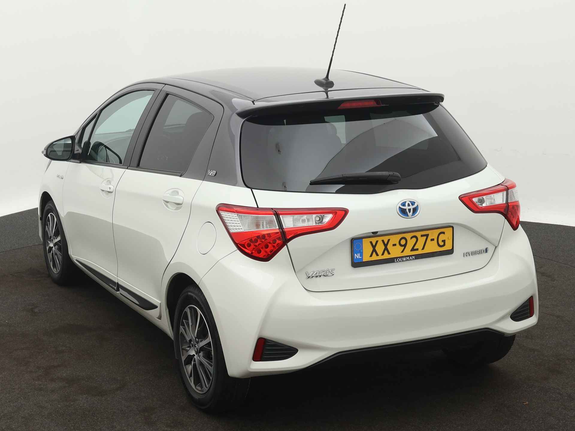 Toyota Yaris 1.5 Hybrid Y20 | Navigatie | Camera | LM velgen | Cruise Control | Climate Control | - 17/42