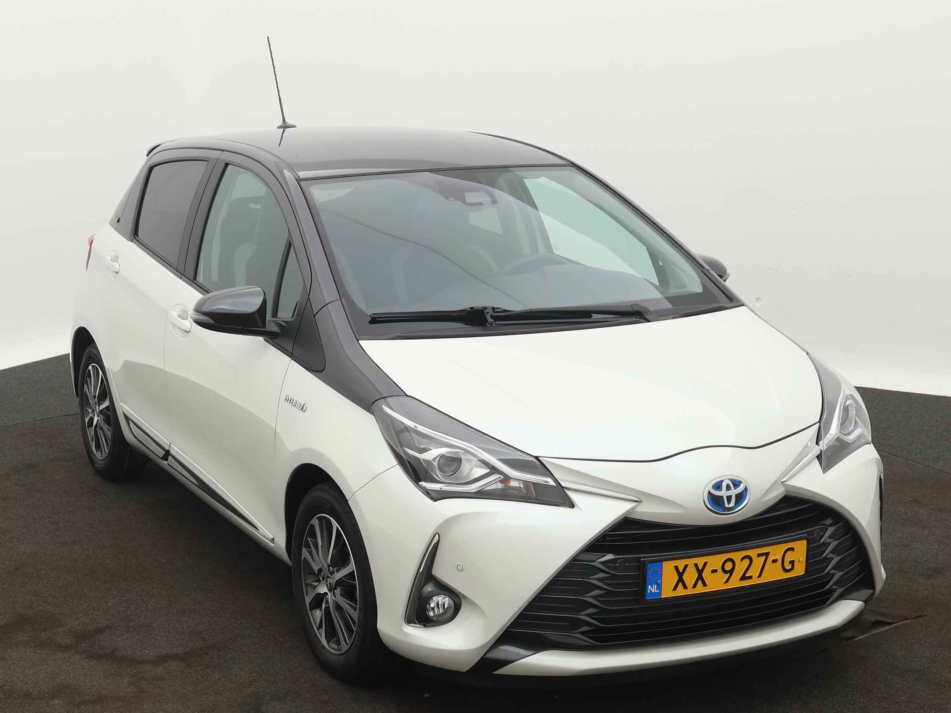 Toyota Yaris 1.5 Hybrid Y20 | Navigatie | Camera | LM velgen | Cruise Control | Climate Control | - 29/42