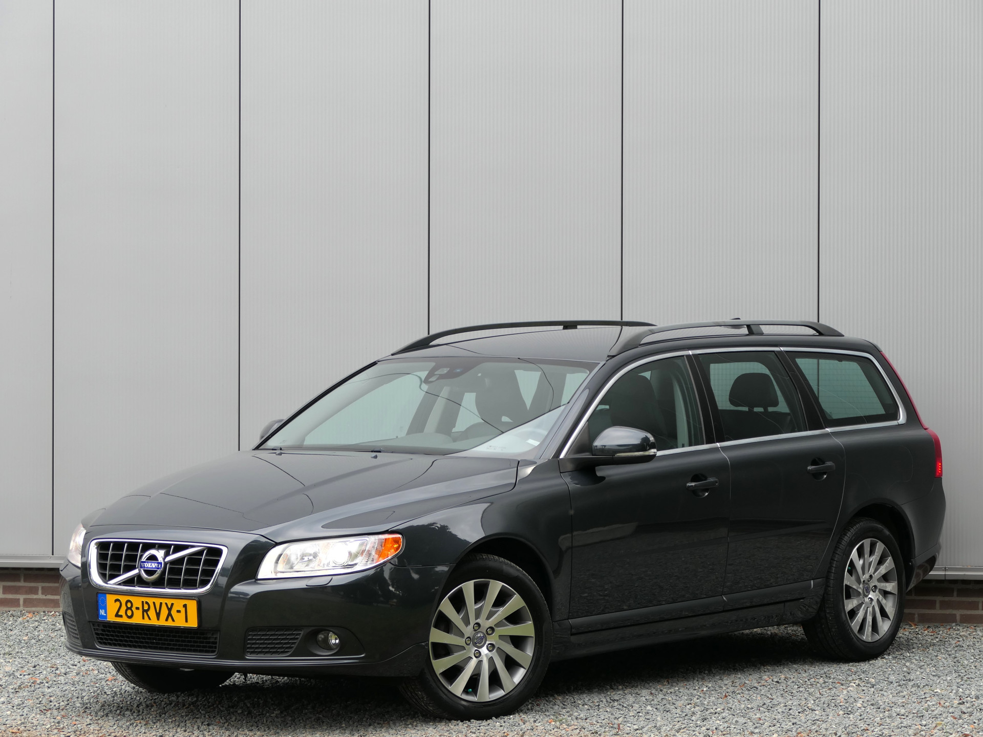 Volvo V70 T4 AUT Limited Edition Xenon / Trekhaak / Navi / Leer