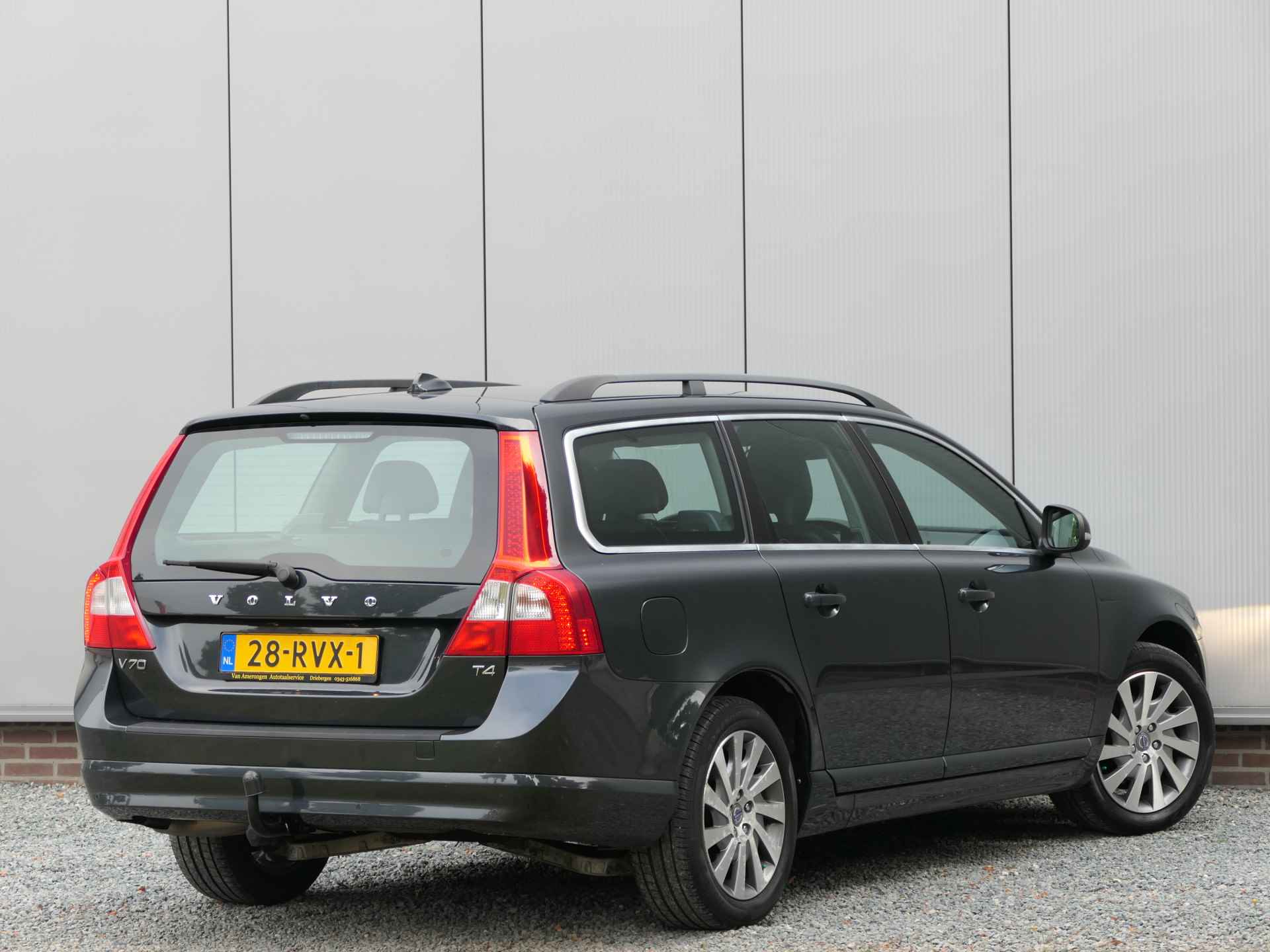 Volvo V70 T4 AUT Limited Edition Xenon / Trekhaak / Navi / Leer - 3/22