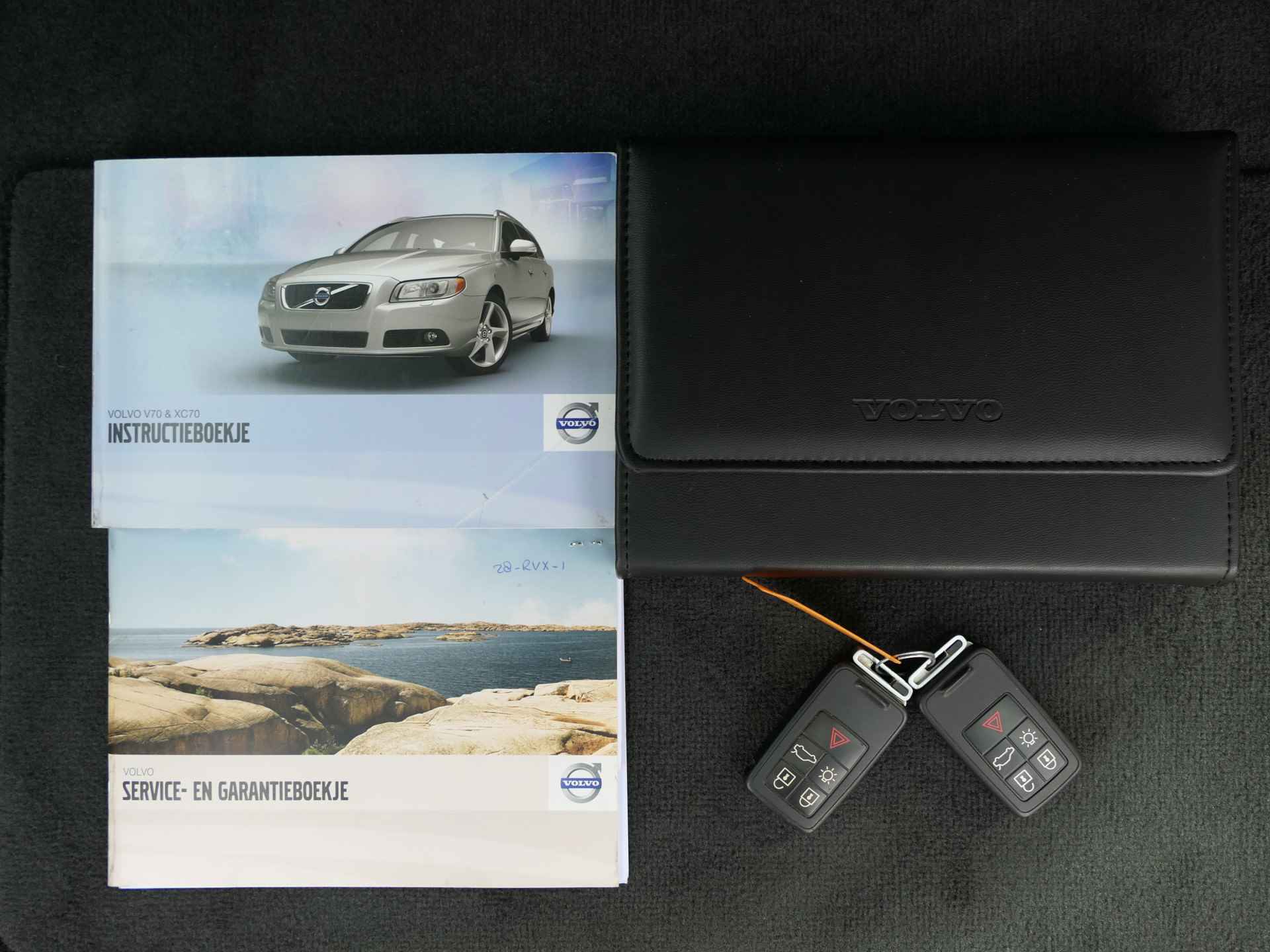 Volvo V70 T4 AUT Limited Edition Xenon / Trekhaak / Navi / Leer - 5/22