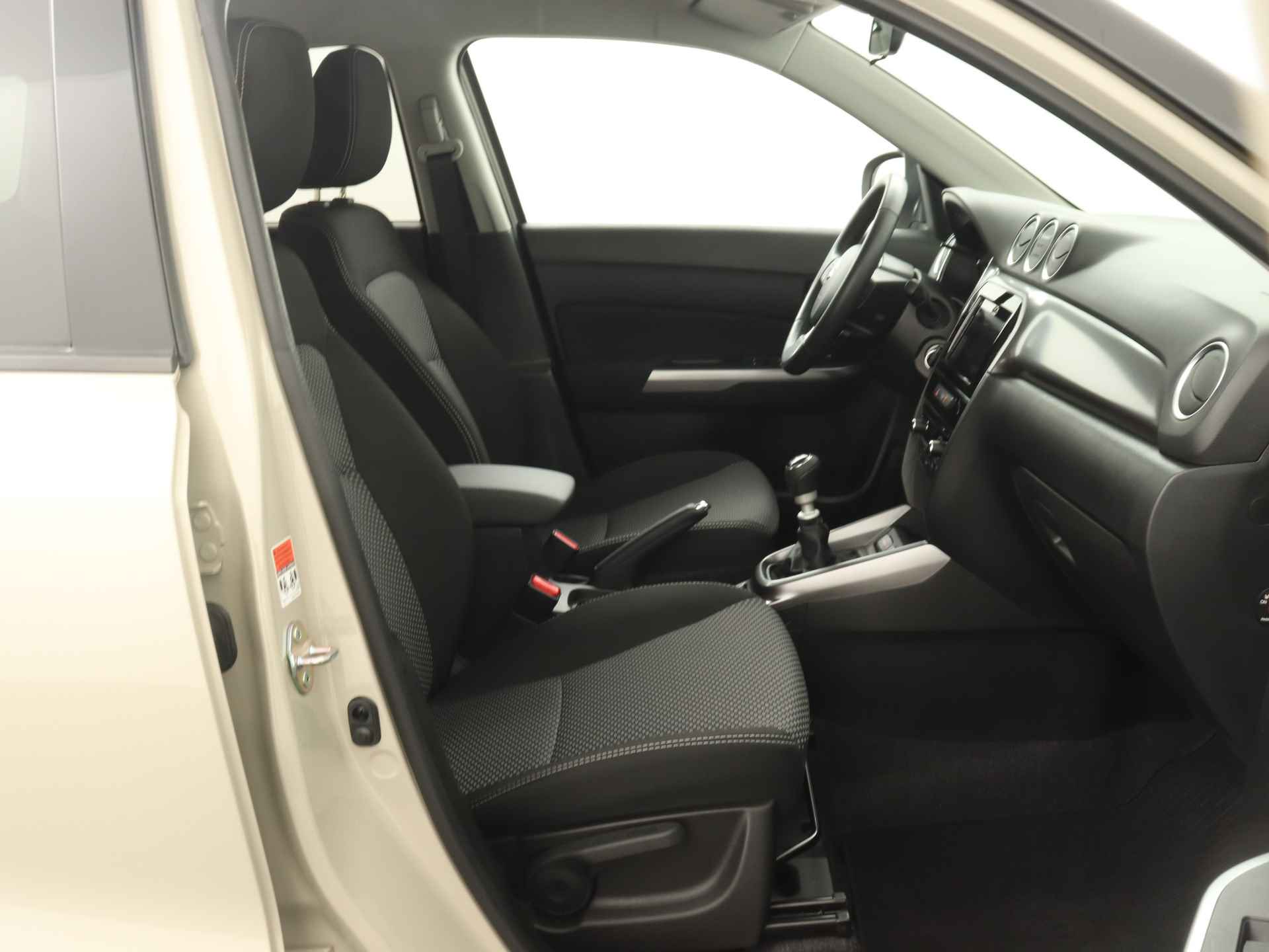 Suzuki Vitara 1.4 Boosterjet Select Smart Hybrid | Voorstoelen verwarmd | Navigatie | - 31/42