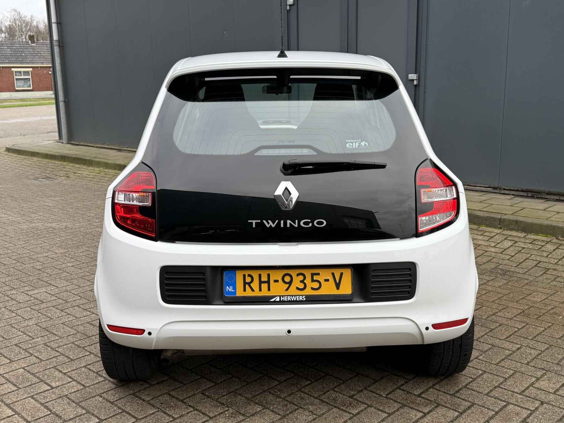 Renault Twingo 1.0 SCe Intens Automaat / Airco / Navigatie / Achteruitrijcamera / Cruise Control / DAB / Sensoren Achter - 32/33