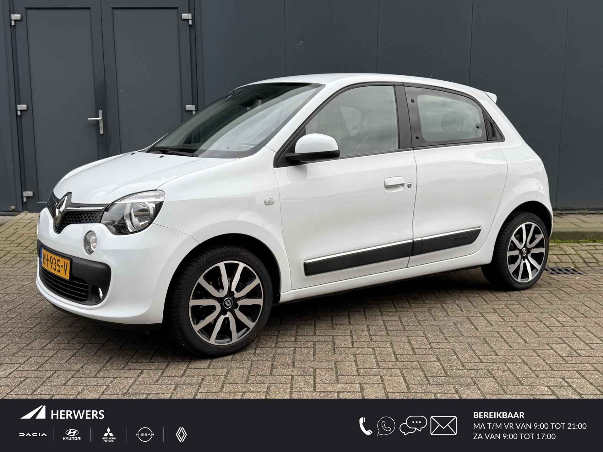 Renault Twingo 1.0 SCe Intens Automaat / Airco / Navigatie / Achteruitrijcamera / Cruise Control / DAB / Sensoren Achter