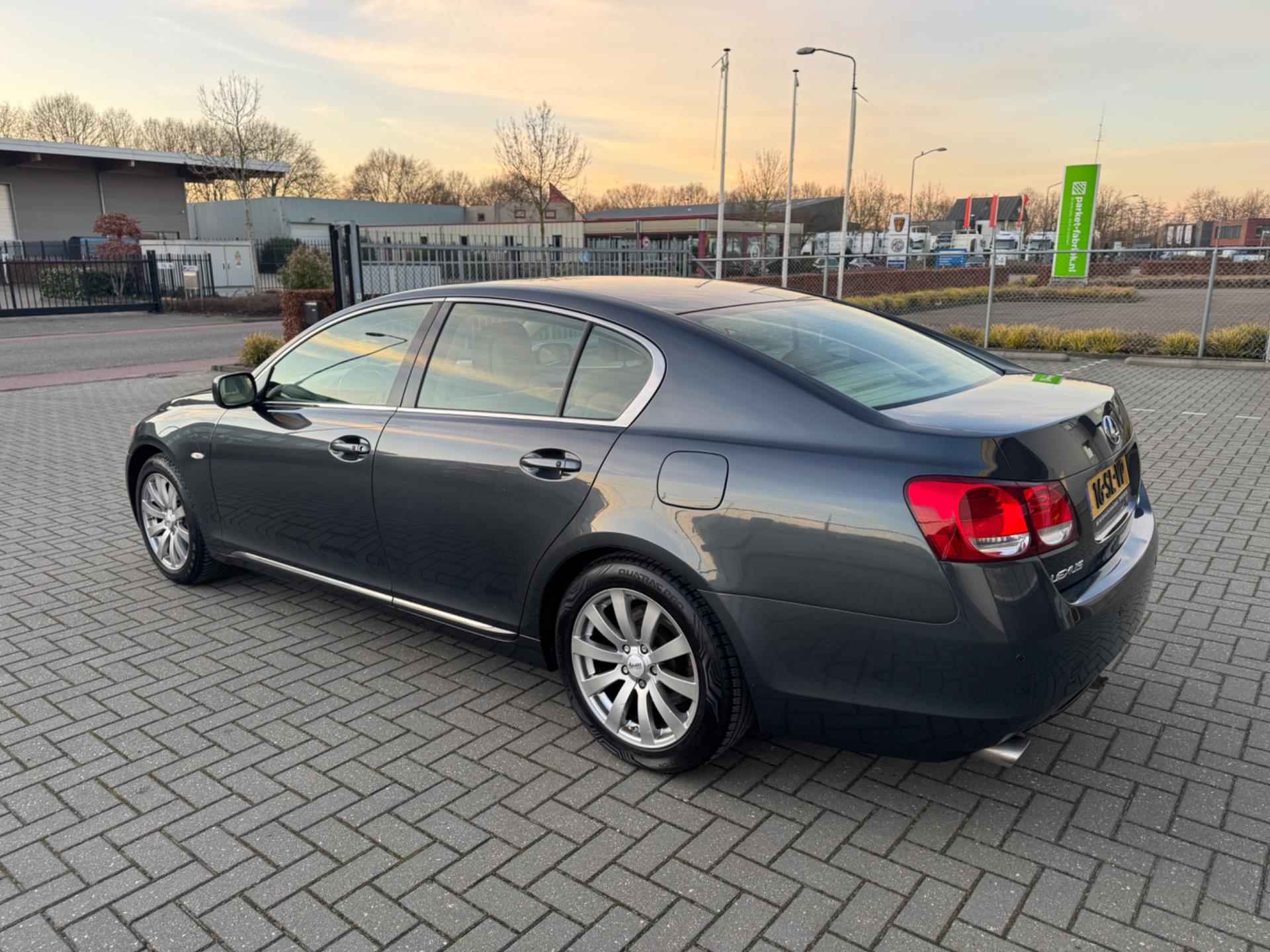 Lexus GS 300 Executive - 7/38