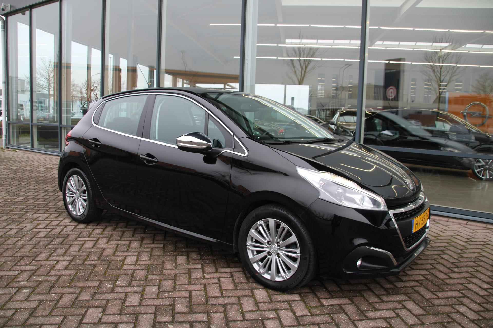 Peugeot 208 1.6 BlueHDi Blue Lease Executive 5-drs Airco Navi Let op 91150km 1e eig. Euro6 - 6/54