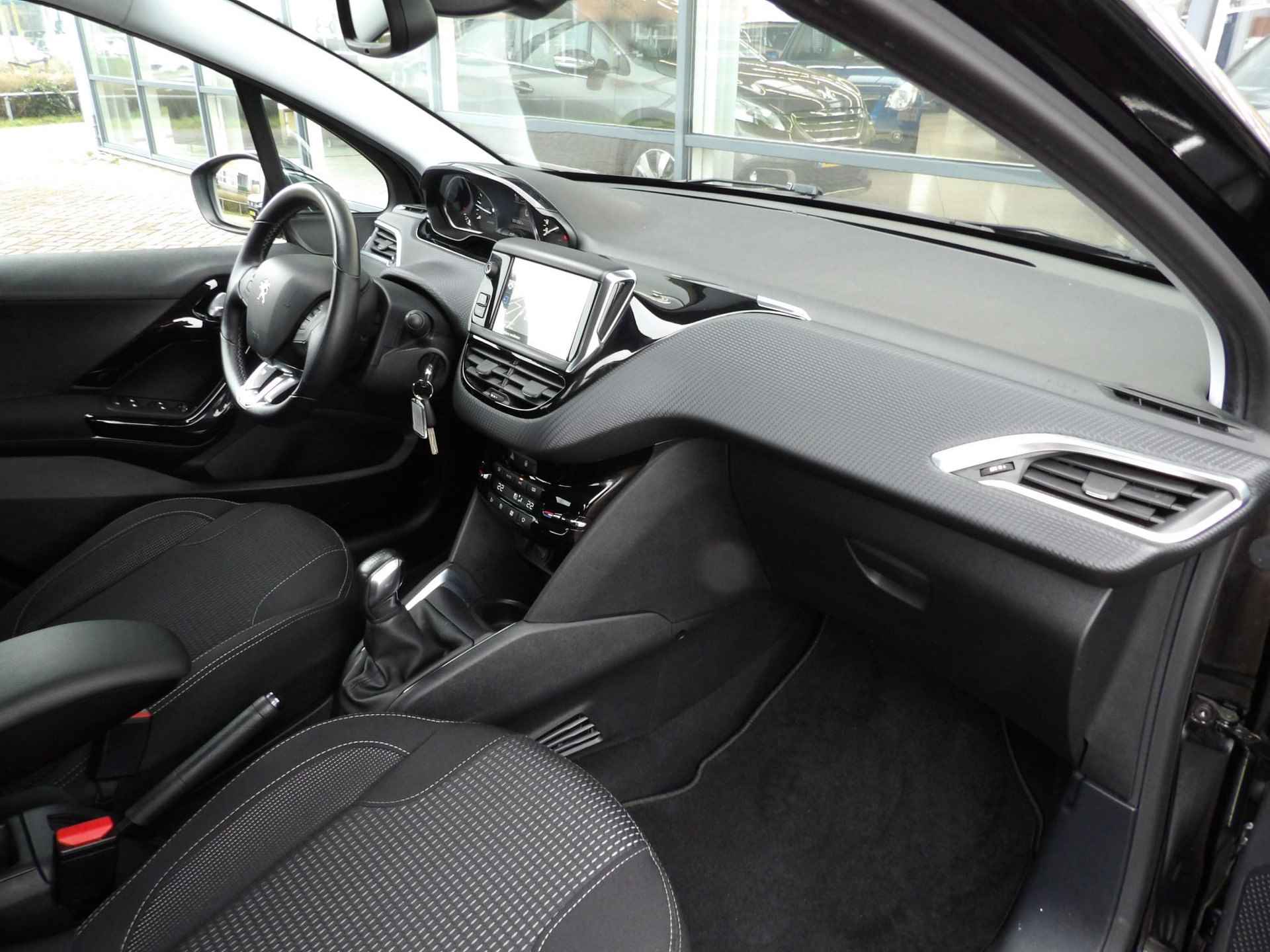 Peugeot 208 1.6 BlueHDi Blue Lease Executive 5-drs Airco Navi Let op 91150km 1e eig. Euro6 - 8/54