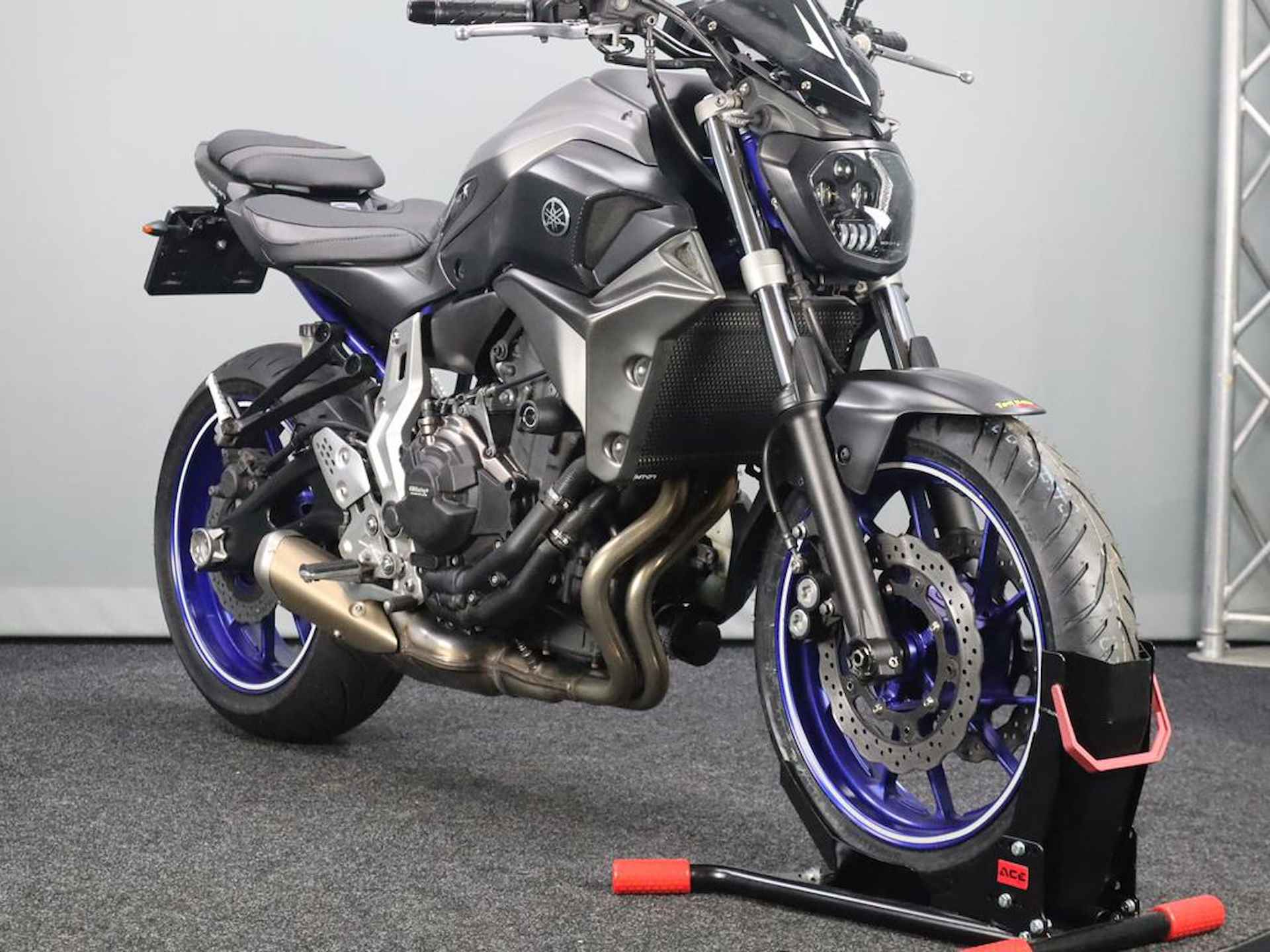 Yamaha MT-07 - 3/12