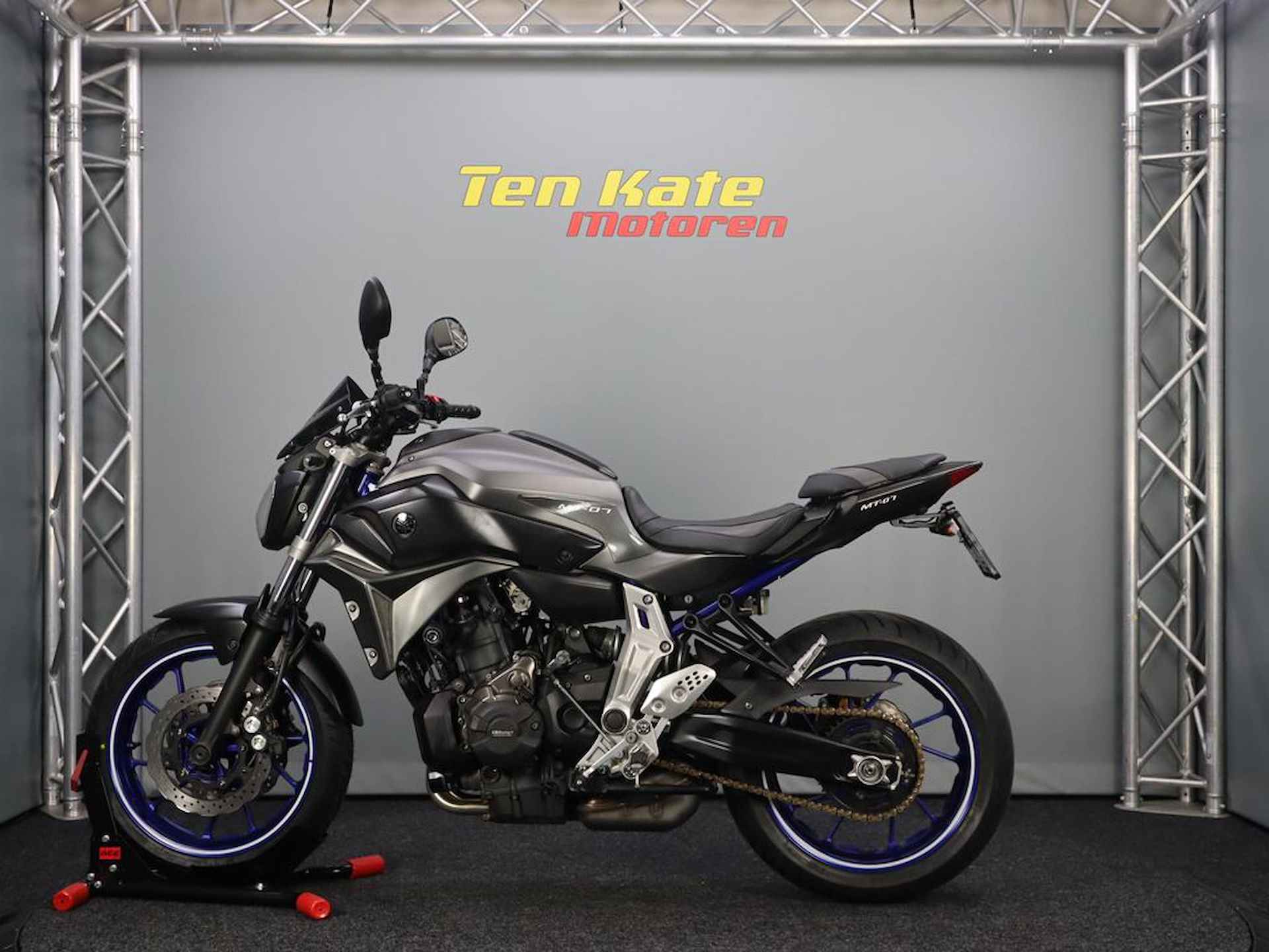 Yamaha MT-07 - 7/12