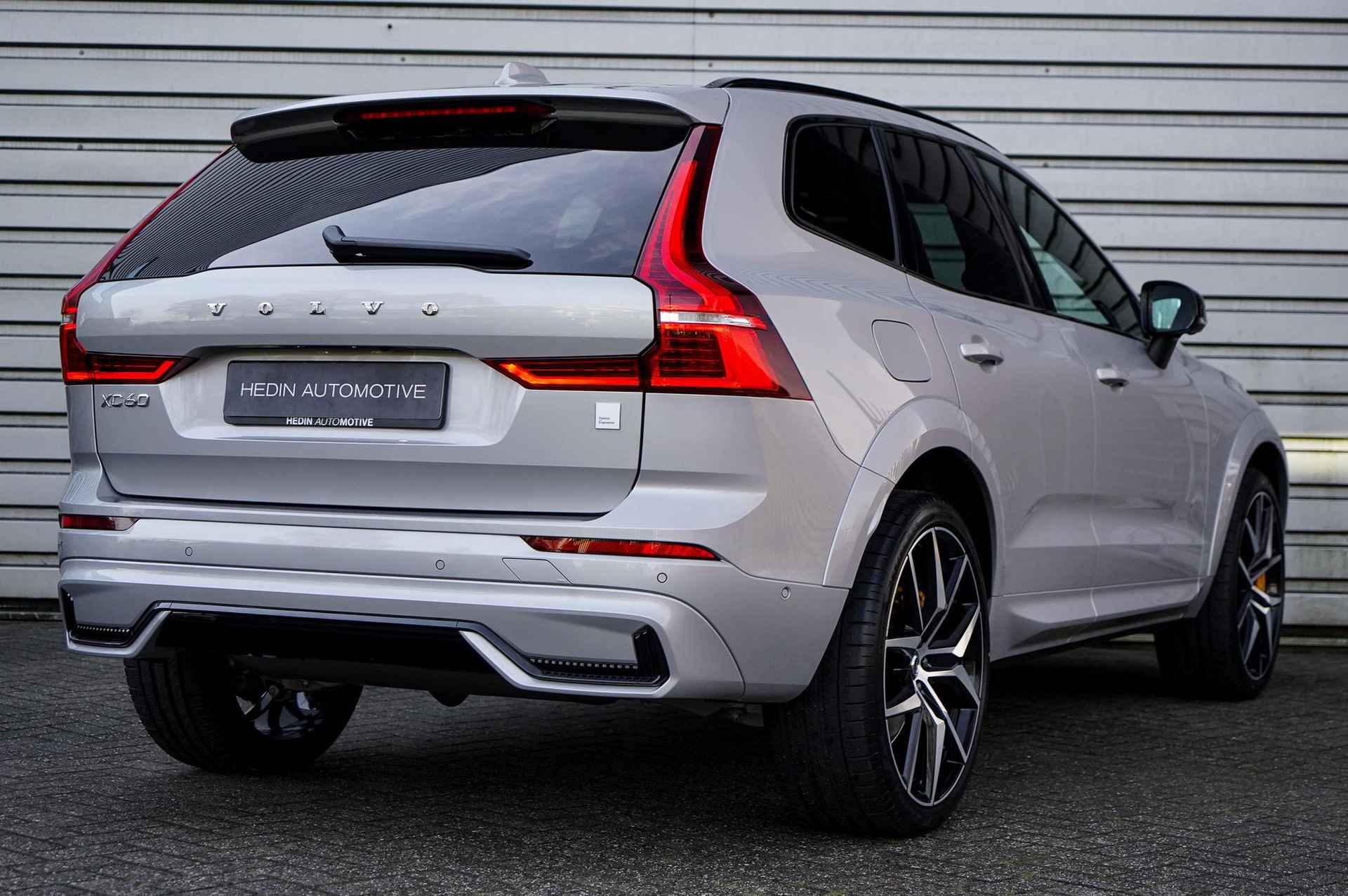 Volvo XC60 2.0 T8 AWD Polestar Engineered | 22" 5-Y Spaaks gesmeden Velgen | Bowers & Wilkins audiosysteem | Visual Park Assist | Pilot assist | adaptieve Cruise Controle | - 5/30