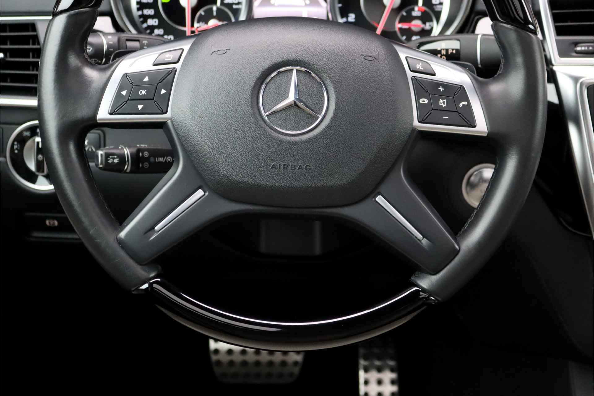 Mercedes-Benz GL-Klasse AMG 63 V8 Aut7 | 7-pers | 'Designo' | AMG Drivers Package | Panoramadak | Distronic+ | Stoelventilatie | Bang&Olufsen | Massage | Trekhaak | Surround Camera | Soft-Close | Dodehoekassistent | - 30/40