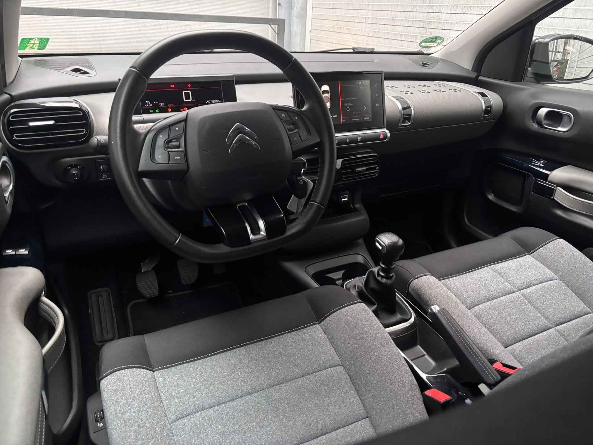 Citroën C4 Cactus C-Series 1.2 Turbo 110pk H6 | APPLE CARPLAY / ANDROID AUTO | STOELVERW. | PARKEERHULP | CLIMA | CRUISE CONTROL | DAB+ | - 16/57