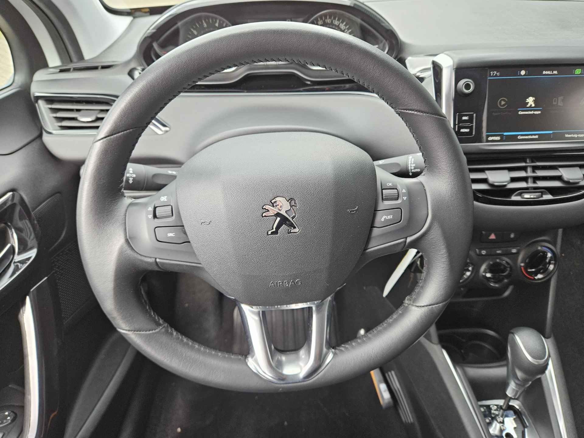 Peugeot 208 1.2 PureTech Signature 110 PK Turbo Automaat | Navigatie | Parkeersensoren | Apple Carplay en Android Auto | - 31/36