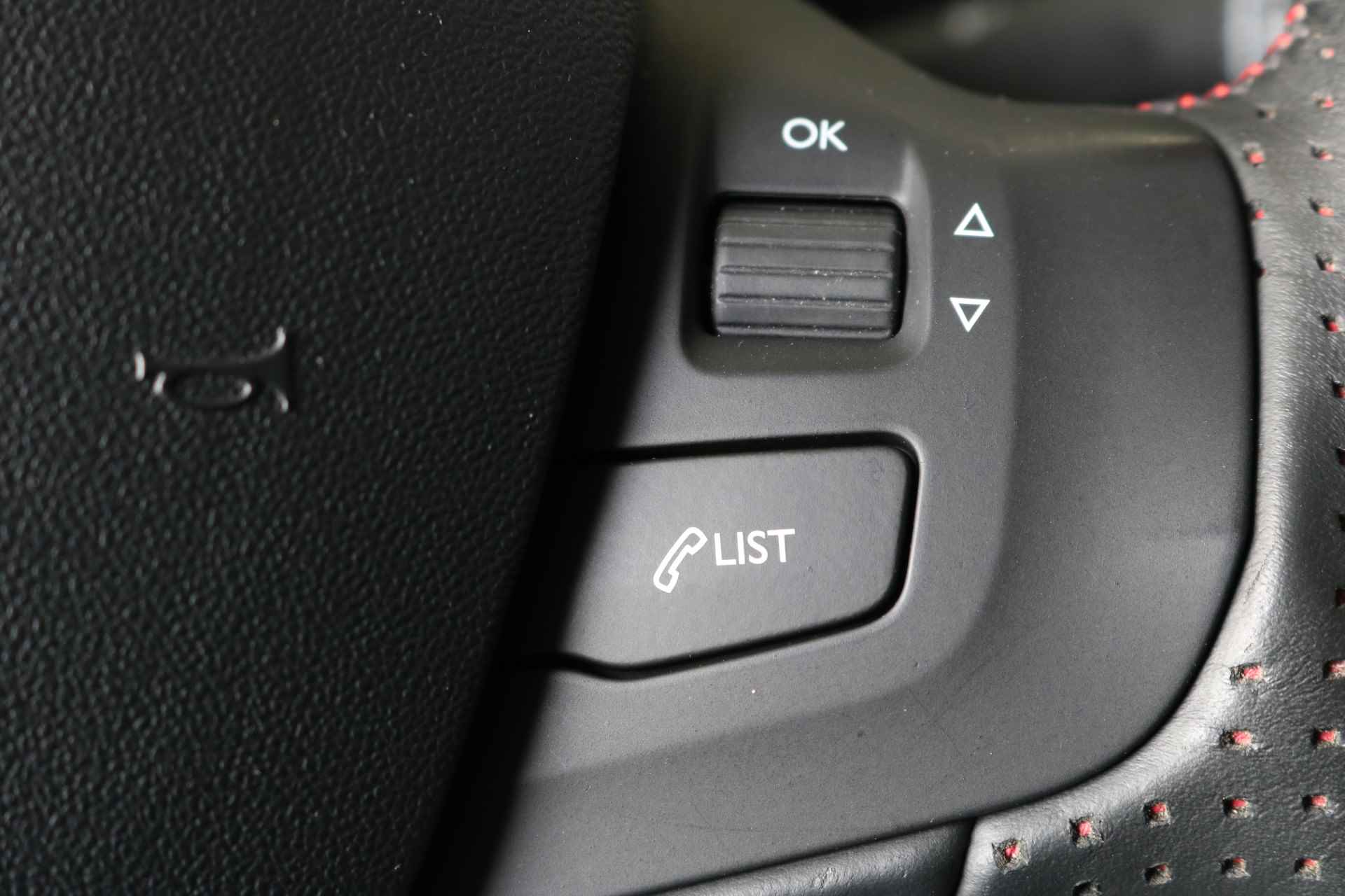 Peugeot 2008 SUV 1.2 PureTech 130PK GT-Line | Navi | Clima | Cruise | Camera | Parkeersensoren | 17" Lichtmetaal | Parelmoer | - 26/42