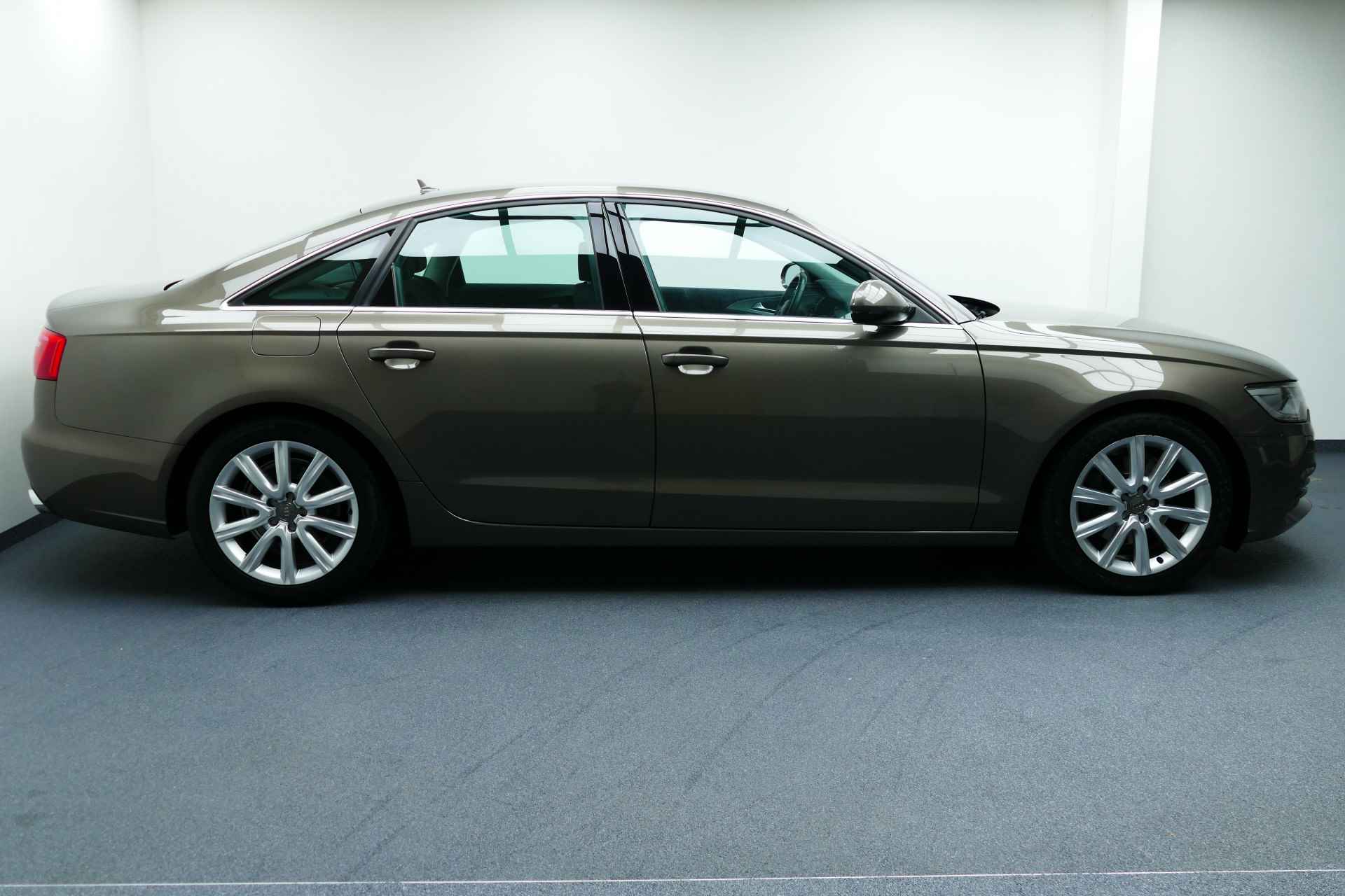 Audi A6 2.0 TFSI Business Edition NL Auto 84.000Km. Navi, Clima, Led/Xenon, 18"LMV, PDC V+A, - 10/36