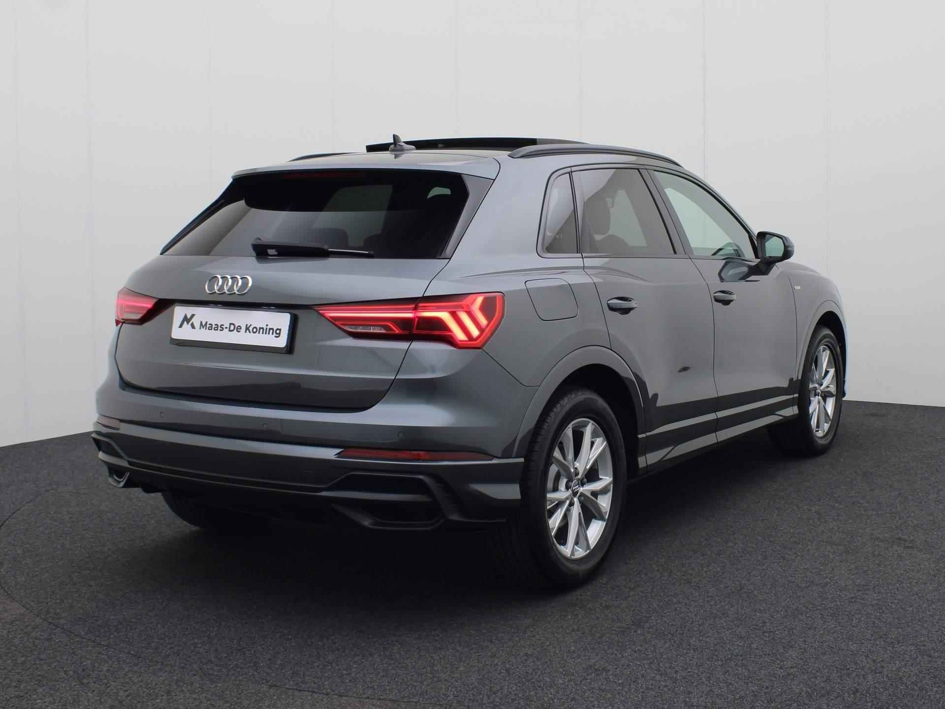 Audi Q3 35 TFSI/150PK S Line · Panoramadak · Parkeersensoren · Leder/Stof - 5/42