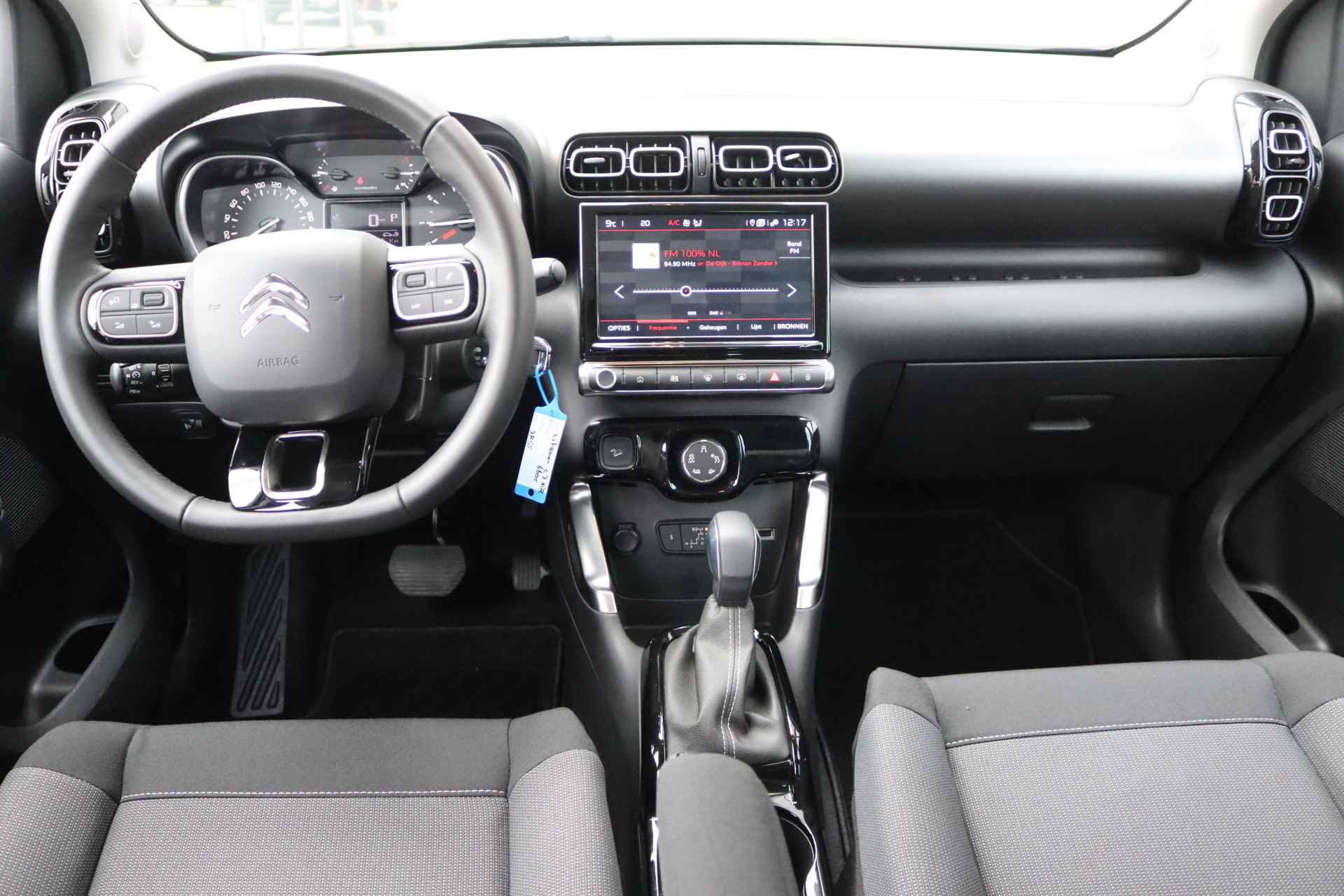 Citroën C3 Aircross 1.2 PureT. 130PK Automaat Shine Navigatie/Camera/Carplay/Stoelverwarming - 6/32
