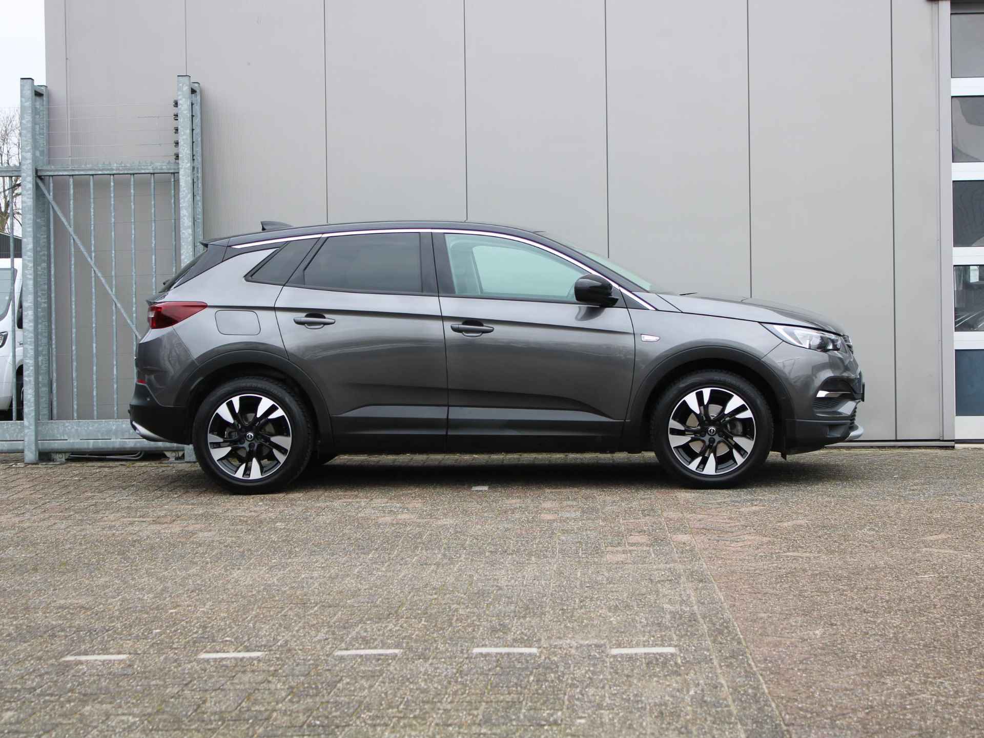 Opel Grandland X 1.2 Turbo Innovation Automaat | Navi / Camera / Climate - 8/25