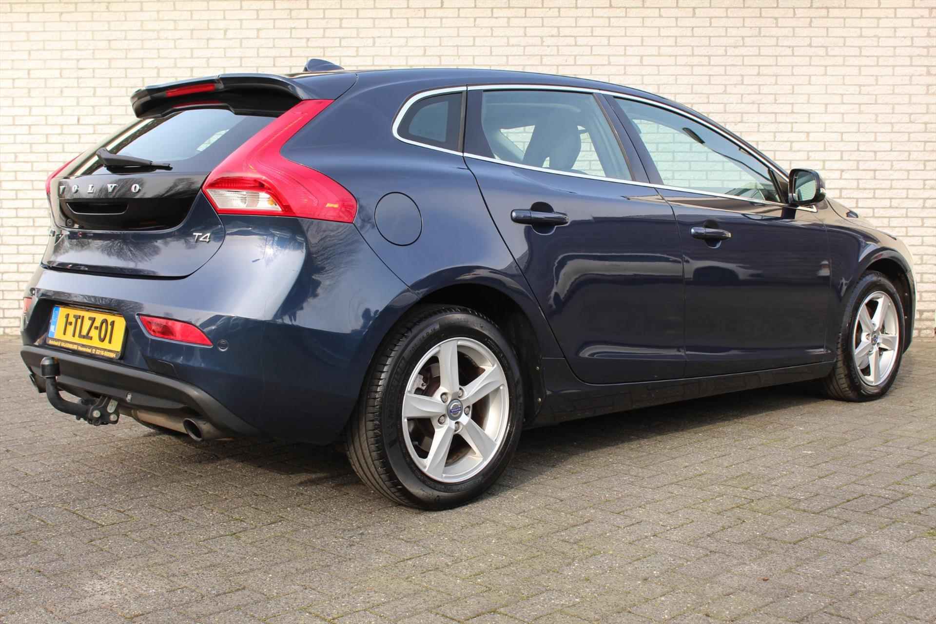 Volvo V40 T4 1.6 180pk | Automaat | Cruise | Trekhaak | PDC achter - 2/29