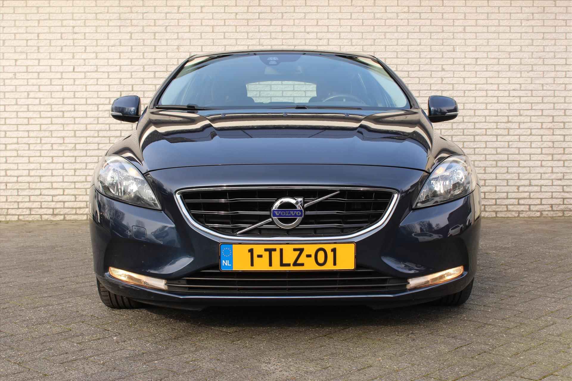 Volvo V40 T4 1.6 180pk | Automaat | Cruise | Trekhaak | PDC achter - 8/29