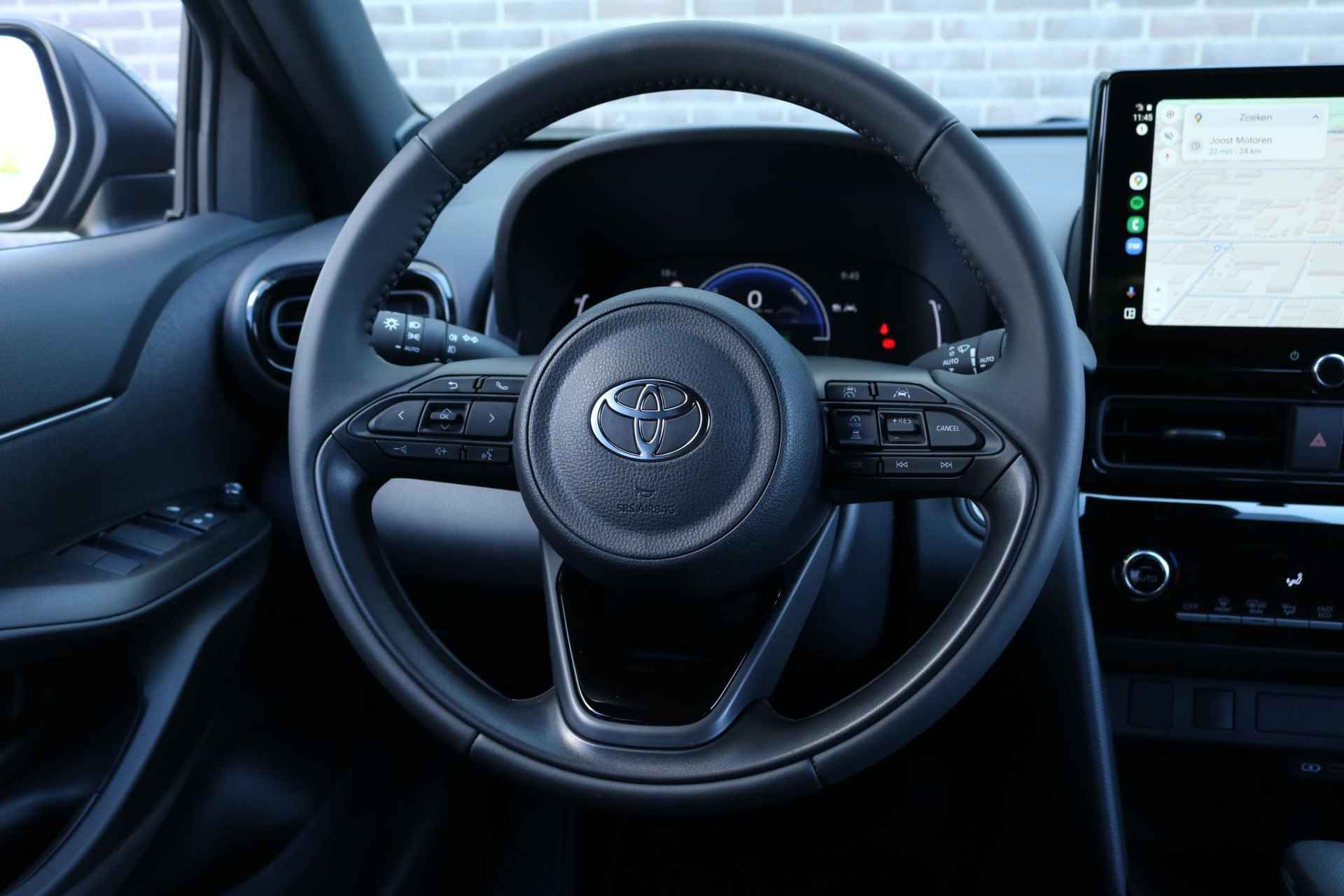 Toyota Yaris Cross Hybrid 115 First Edition, NIEUW. DIRECT LEVERBAAR! , 1000,- extra inruilvoordeel! - 15/39