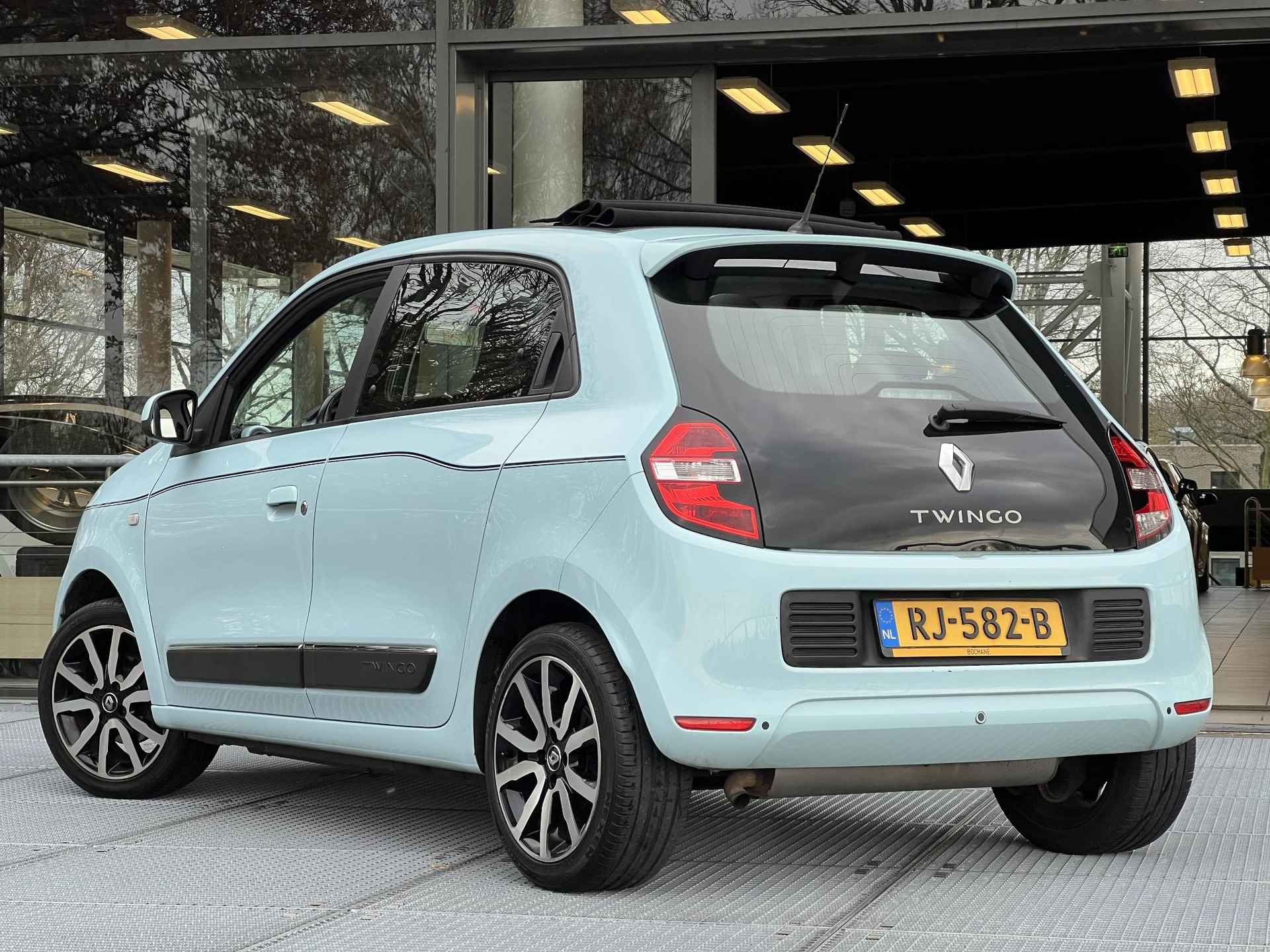 Renault Twingo 0.9 TCe 90 Dynamique | Vouwdak | Climate Control | Achteruitrijcamera - 7/31