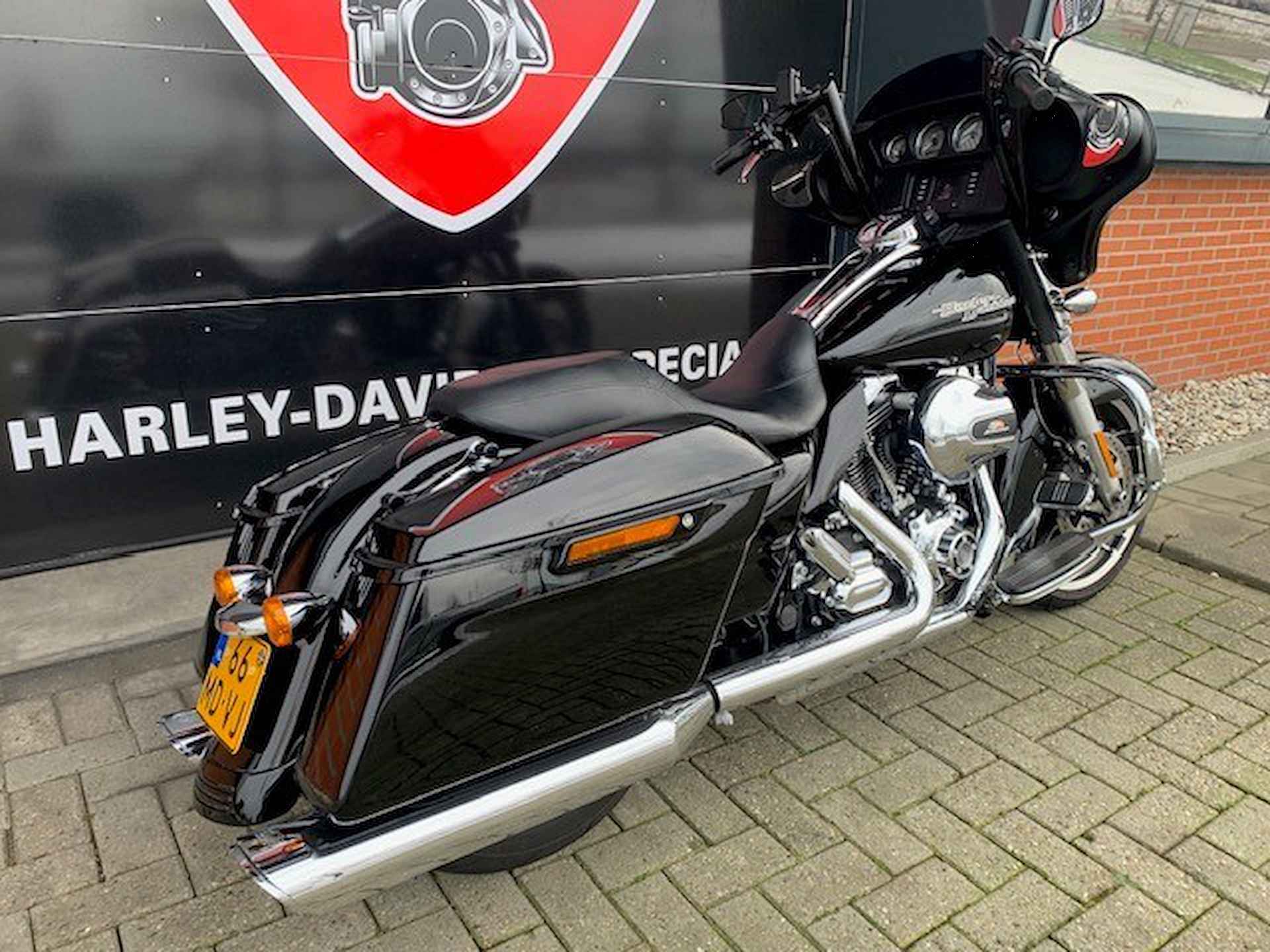 Harley-Davidson FLHX STREETGLIDE FLHXS - 3/11