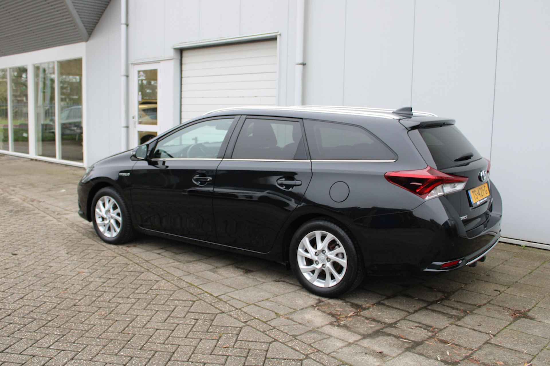 Toyota Auris Touring Sports 1.8 Hybride Energy Plus TS - 3/29