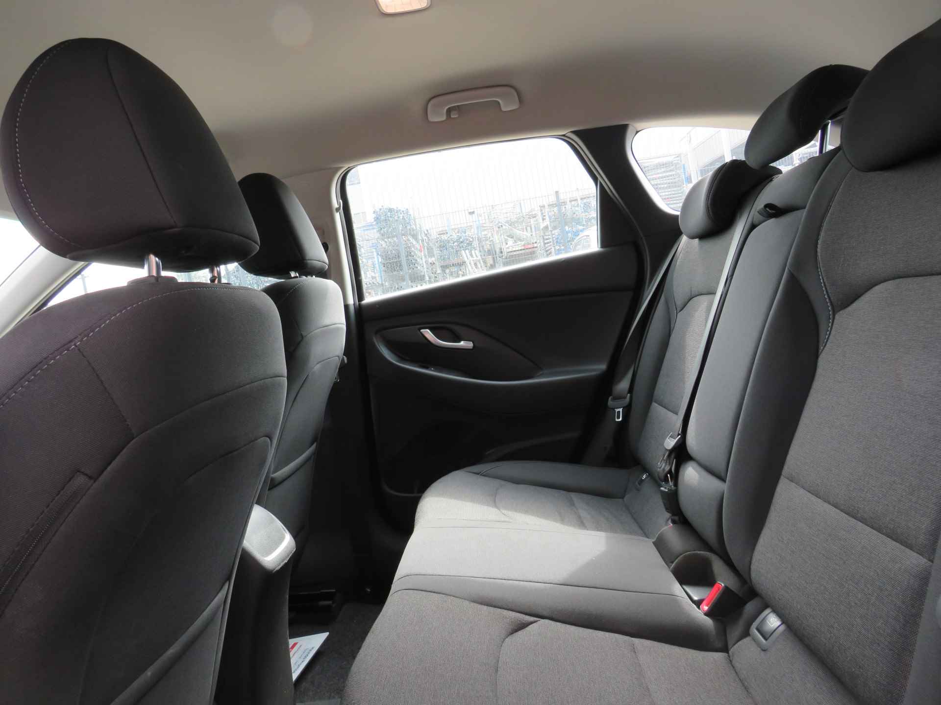 Hyundai i30 Wagon 1.0 T-GDi MHEV Comfort Smart | direct beschikbaar - 27/31