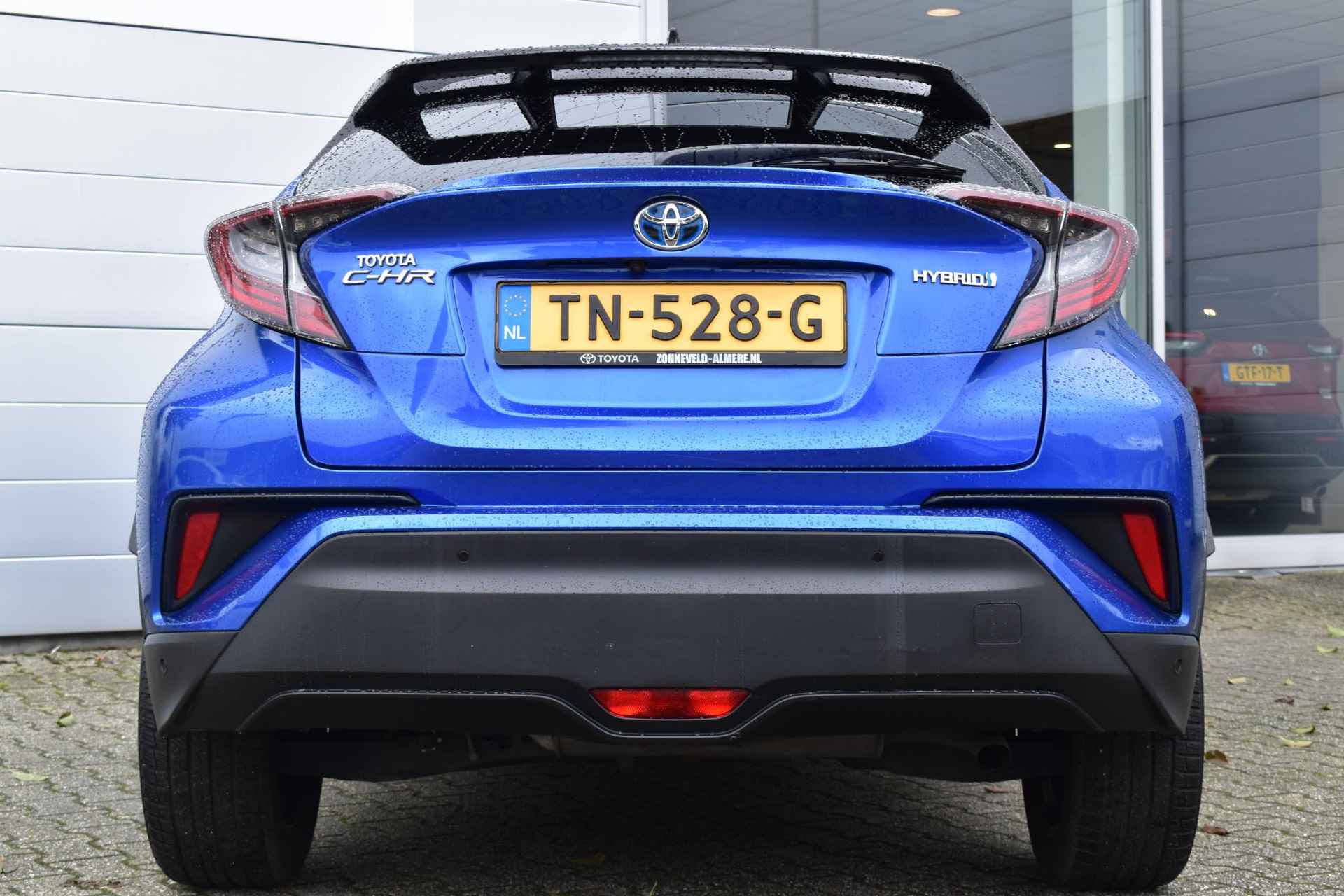 Toyota C-HR 1.8 Hybrid Bi-Tone Plus - 11/30