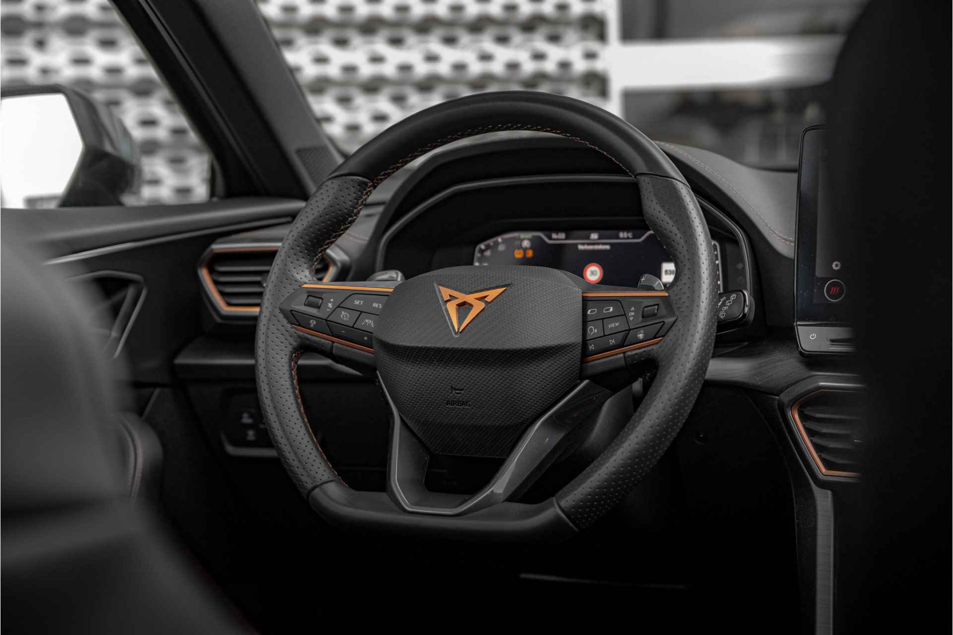 CUPRA Formentor 1.4 e-Hybrid Adrenaline 204 PK | Leder interieur | Panoramadak | Carplay | Navigatie | Camera - 9/29