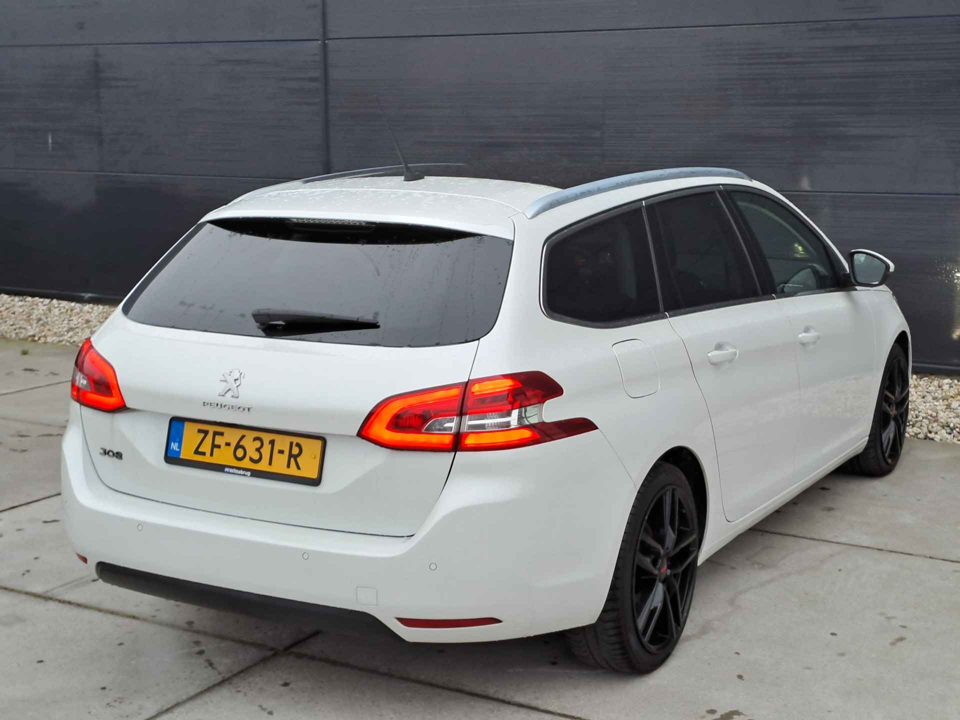 Peugeot 308 SW 1.2 PureTech Allure Premium Automaat | Panoramadak | Adaptive cruise control - 12/41