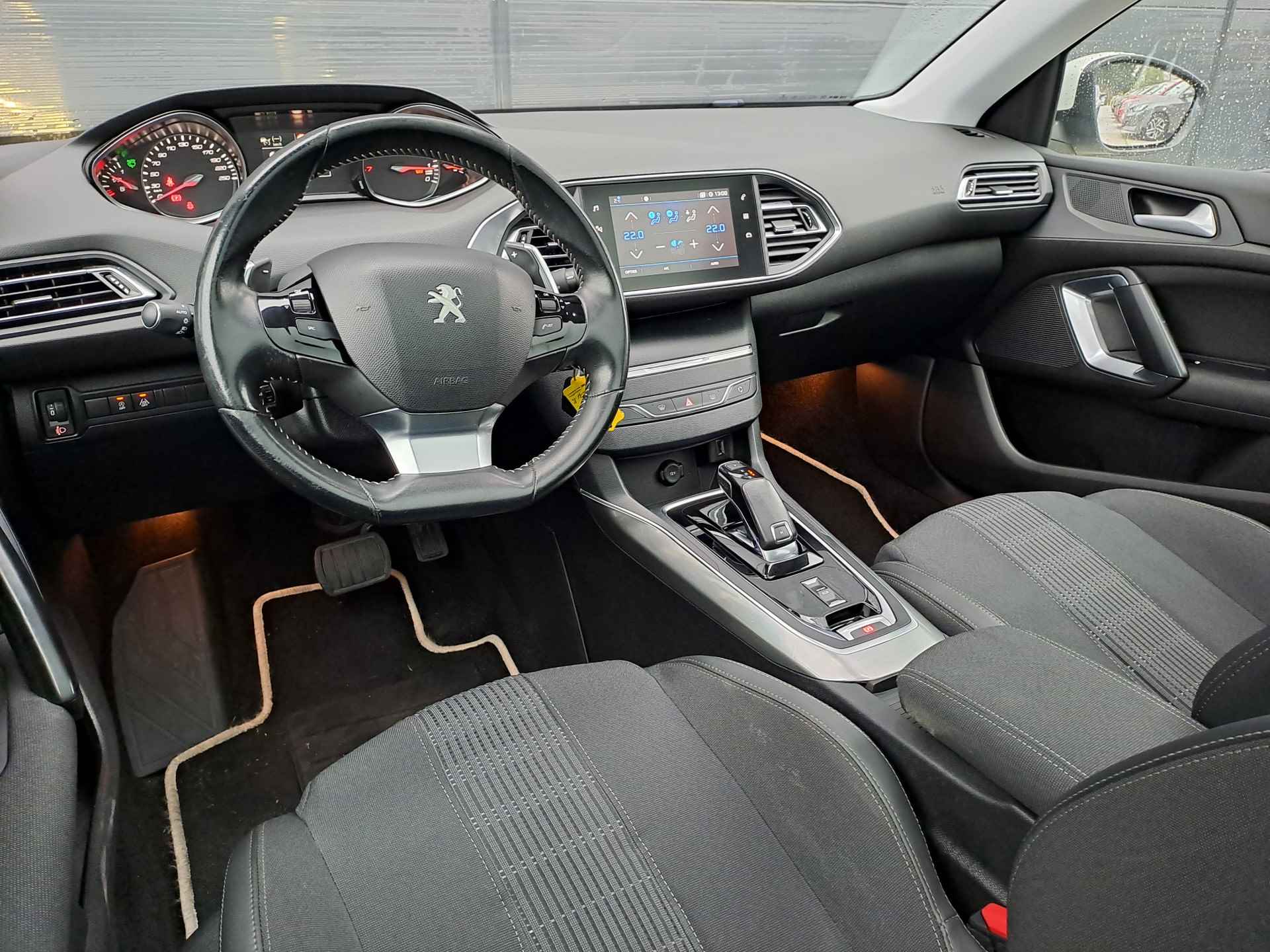 Peugeot 308 SW 1.2 PureTech Allure Premium Automaat | Panoramadak | Adaptive cruise control - 16/41