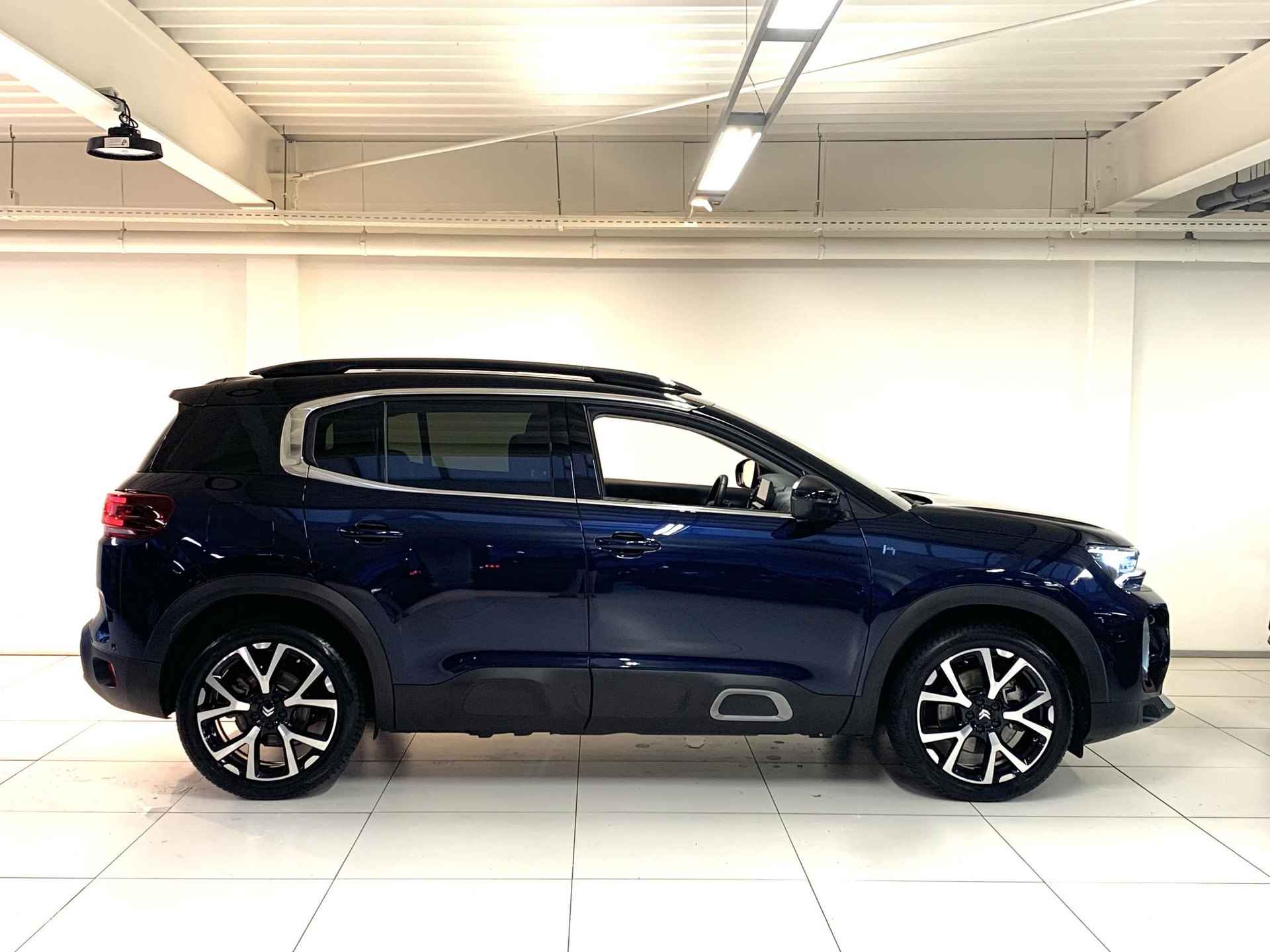 Citroen C5 Aircross 1.6 Plug-in Hybrid Business Plus Automaat | Panoramadak | Elektrisch verstelbare stoel | Navigatie | Achteruitrijcamera - 3/32