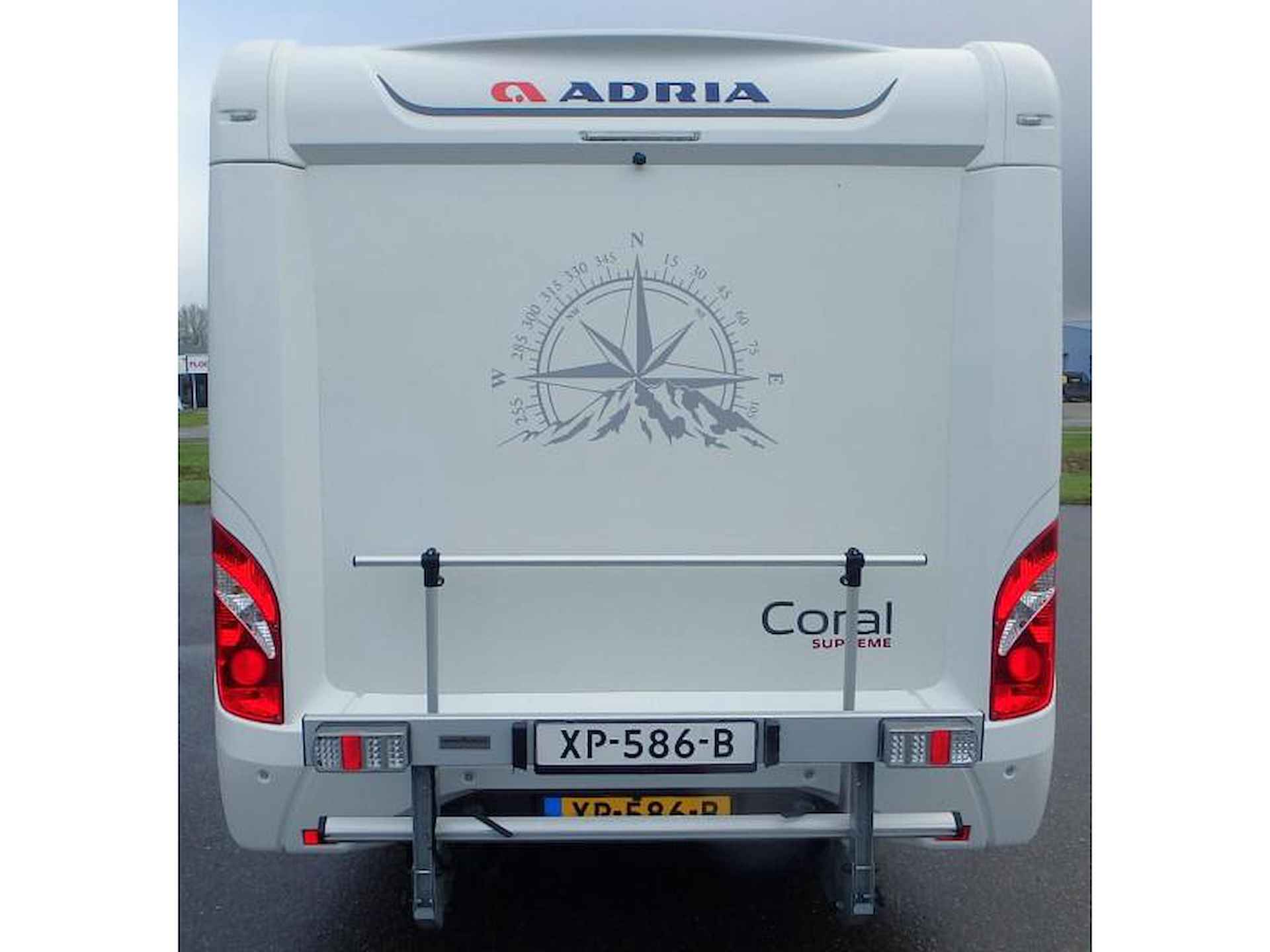 Adria Coral Supreme 690 SC ALDEN VLOEISTOF KACHEL - 7/25