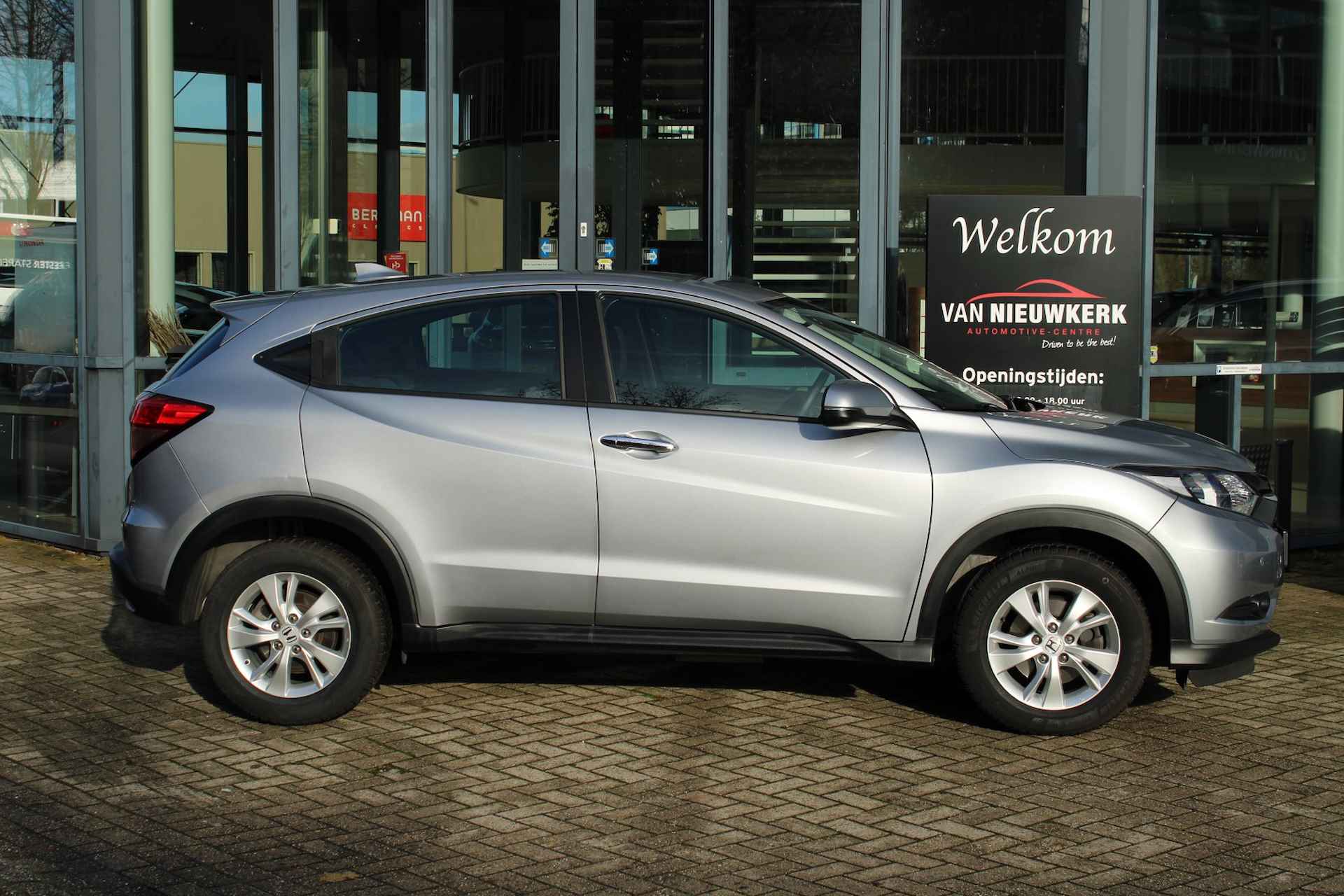 HONDA HR-V 1.5 i-VTEC 130pk Automaat Elegance Navigatie Dealer Onderhouden! - 3/33