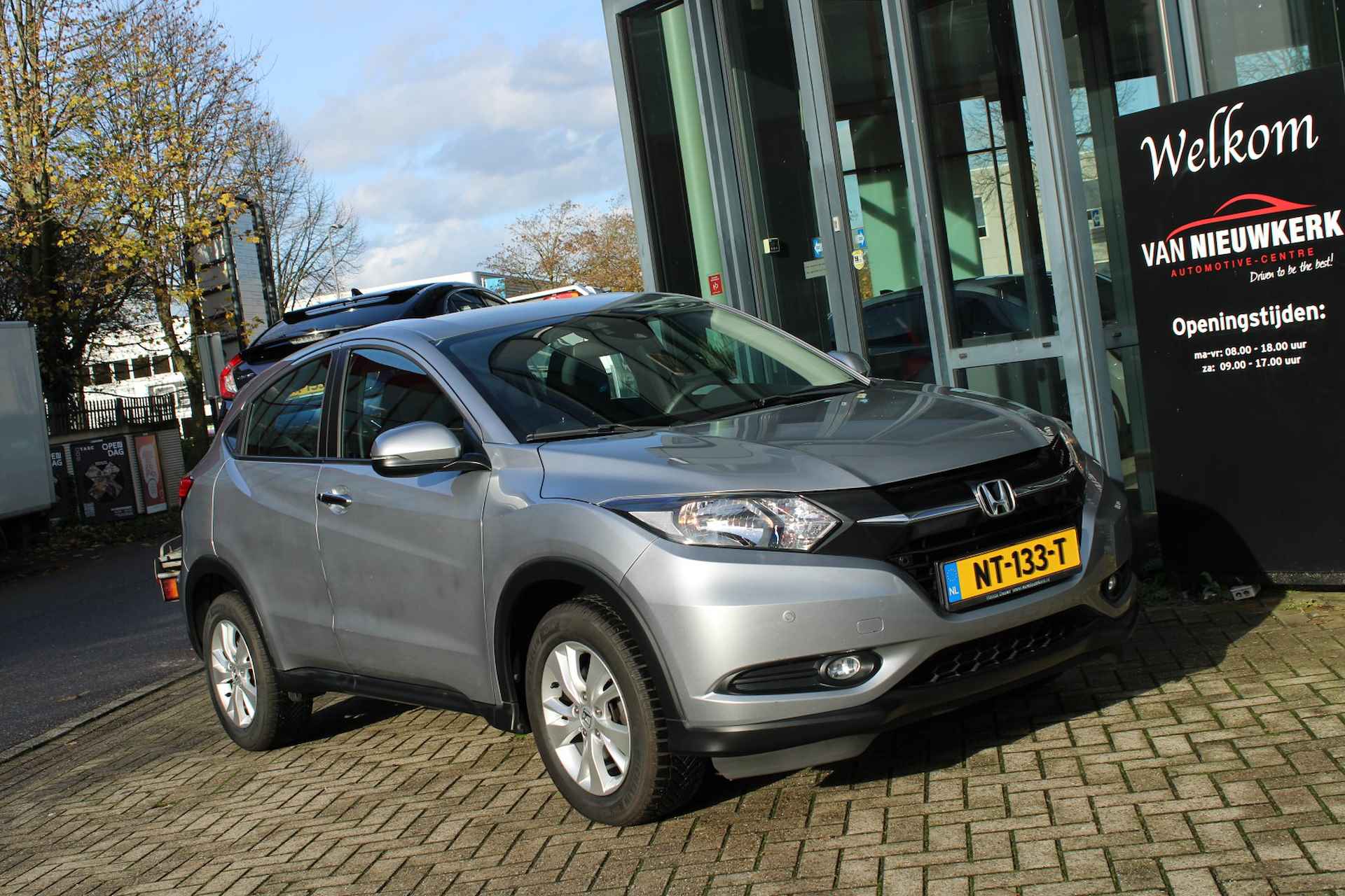 HONDA HR-V 1.5 i-VTEC 130pk Automaat Elegance Navigatie Dealer Onderhouden! - 18/33