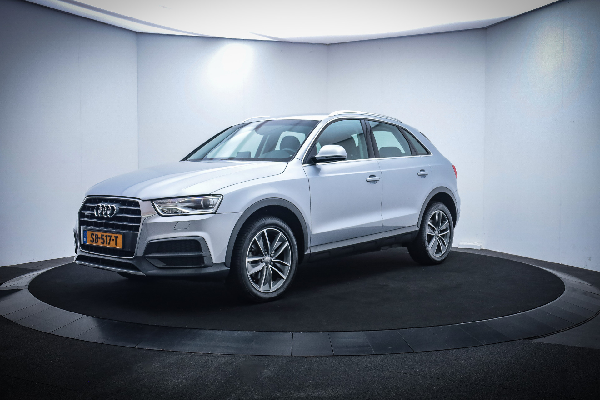 Audi Q3 2.0TFSI S-Tr Quattro Design Line XENON/NAVI/LMV/STOELVERW./KEYLESS/PDC/CLIMA