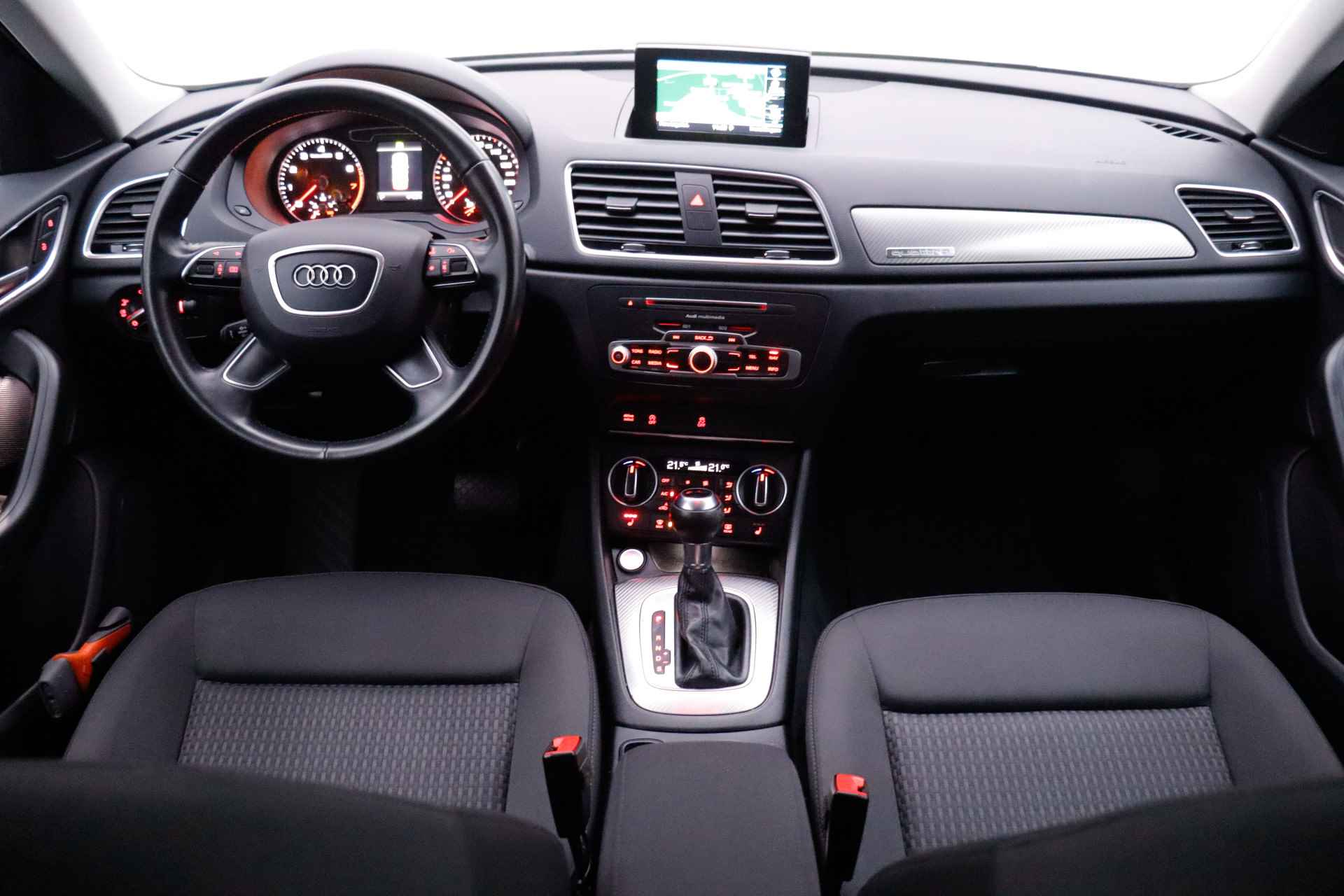 Audi Q3 2.0TFSI S-Tr Quattro Design Line XENON/NAVI/LMV/STOELVERW./KEYLESS/PDC/CLIMA - 17/24