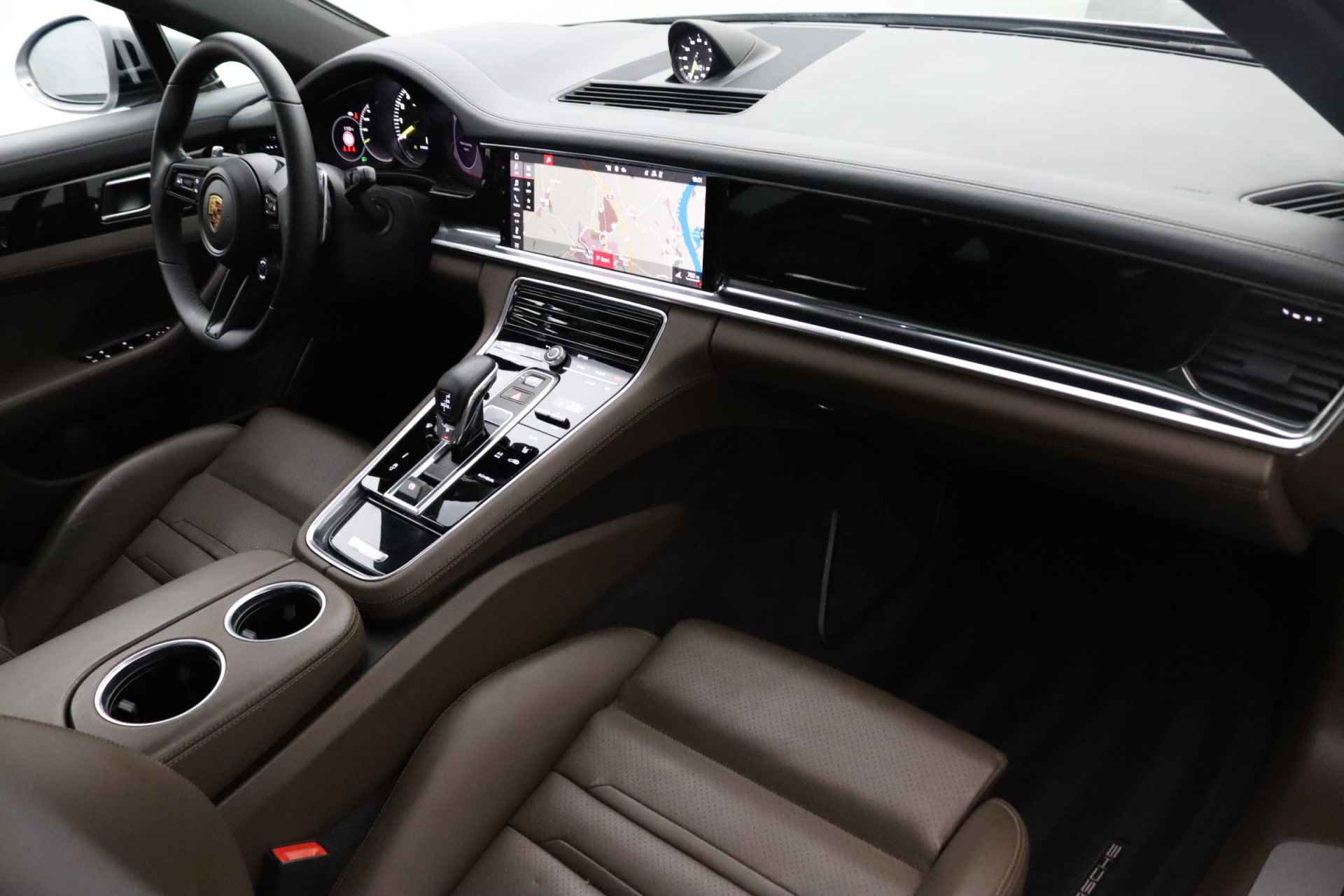 Porsche Panamera Sport Turismo 2.9 4 E-Hybrid | Adaptief demping systeem | Lederen bekleding | Elektrisch glazen panoramadak | Adaptieve cruise c - 31/32